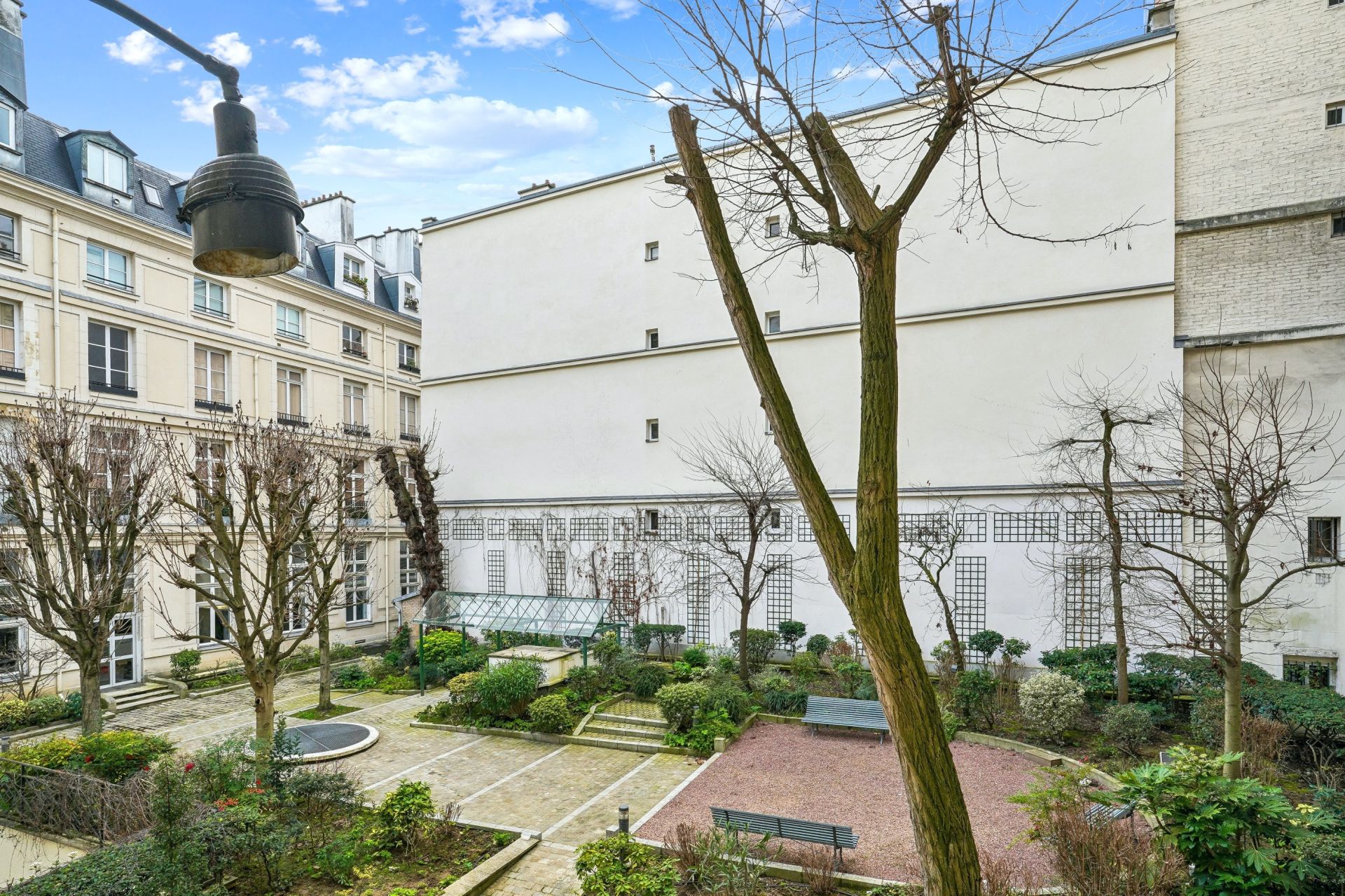 apartment 4 Rooms for sale on PARIS (75006)