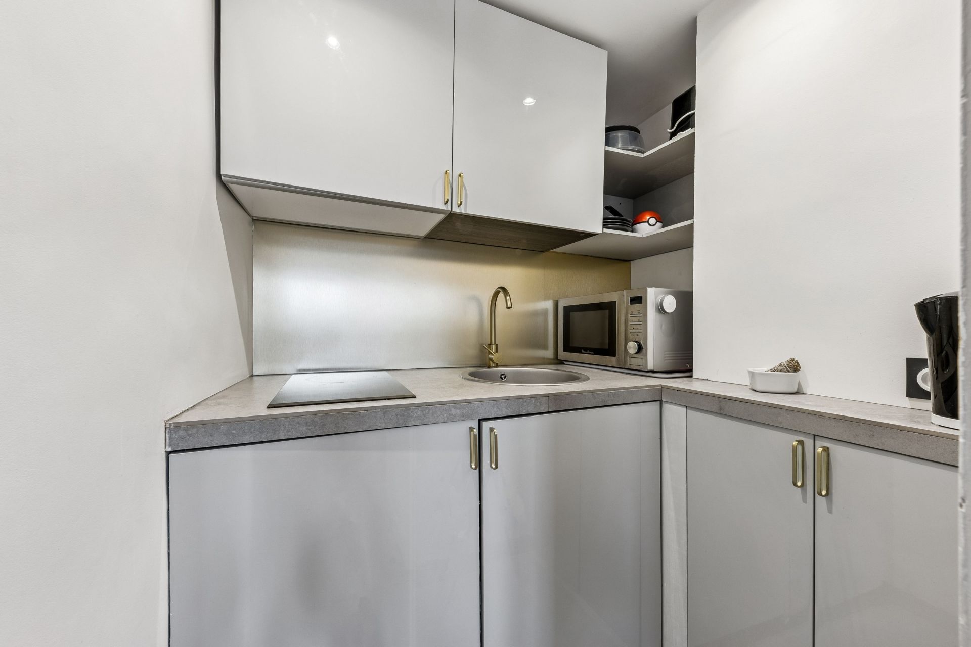 apartment 1 room for sale on PARIS (75007)