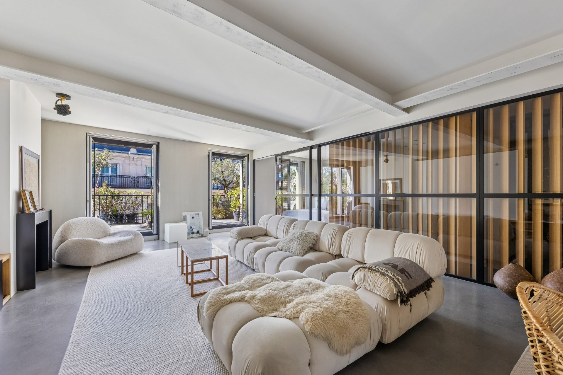 apartment 4 Rooms for sale on PARIS (75002)