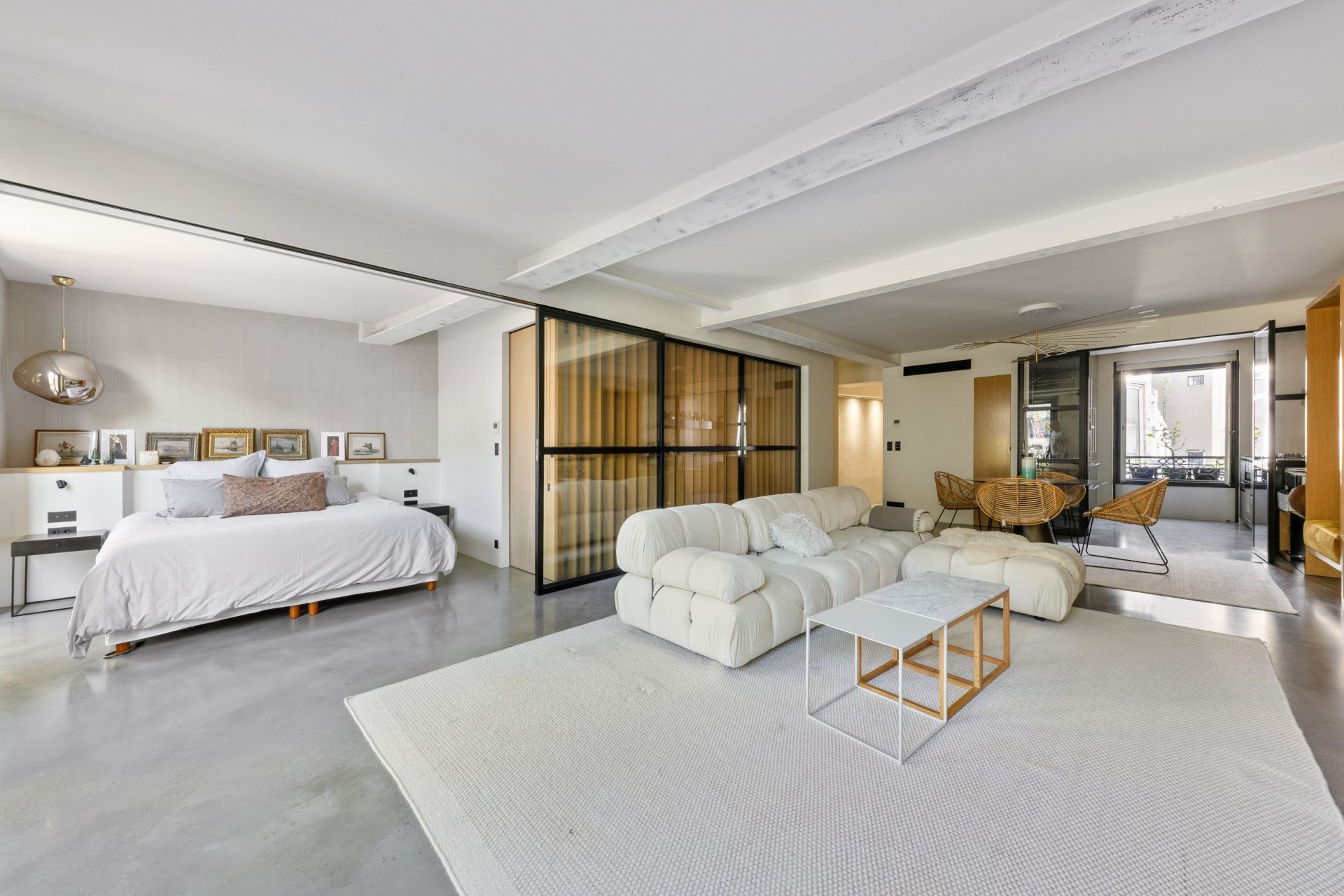 apartment 4 Rooms for sale on PARIS (75002)