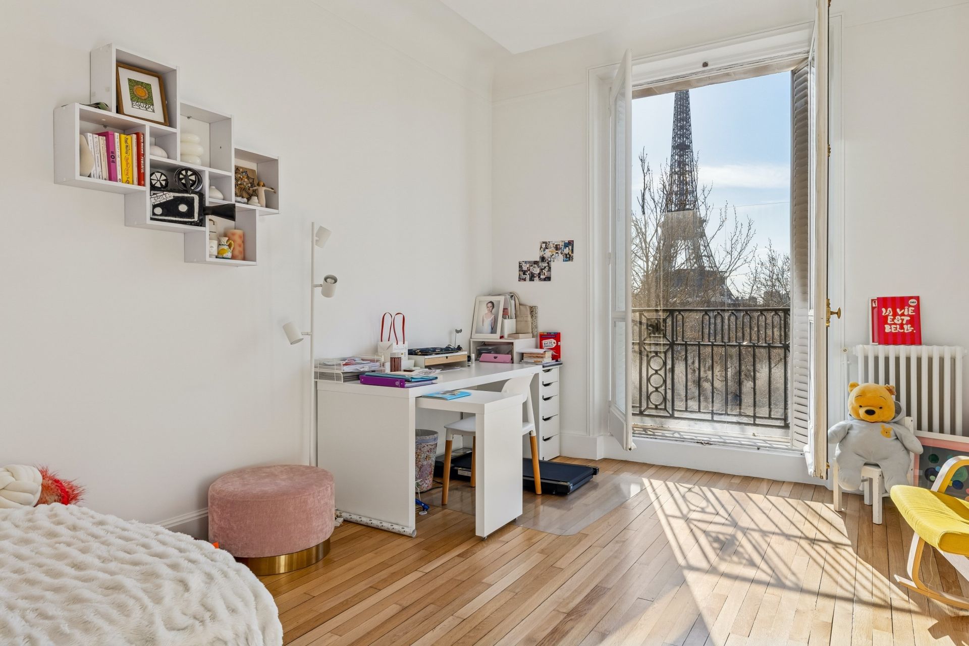 apartment 5 Rooms for sale on PARIS (75007)
