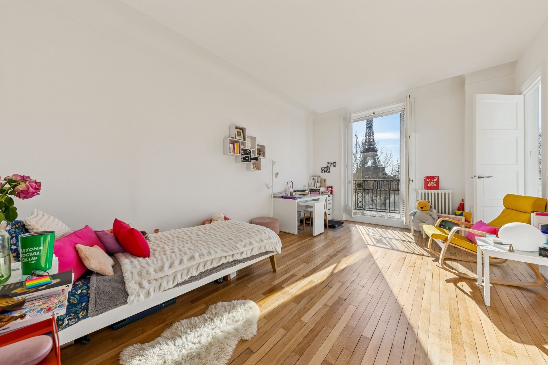 apartment 5 Rooms for sale on PARIS (75007)