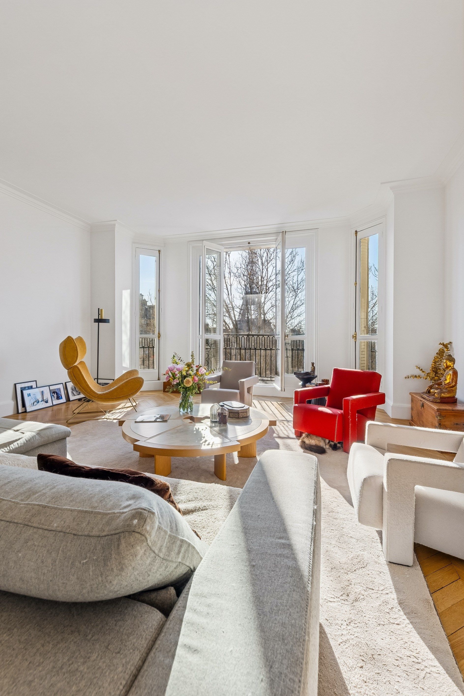 apartment 5 Rooms for sale on PARIS (75007)