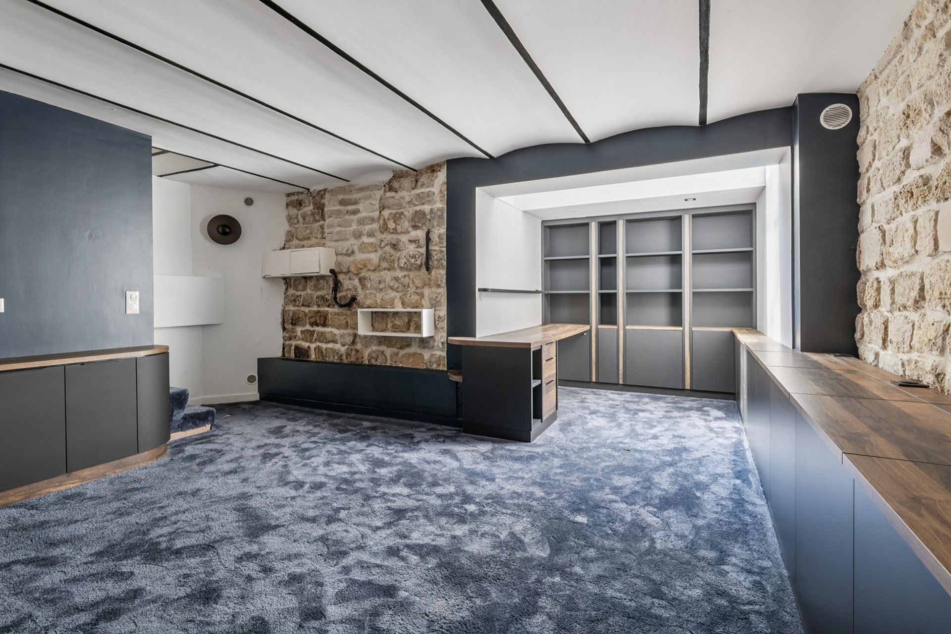 townhouse 7 Rooms for sale on PARIS (75016)