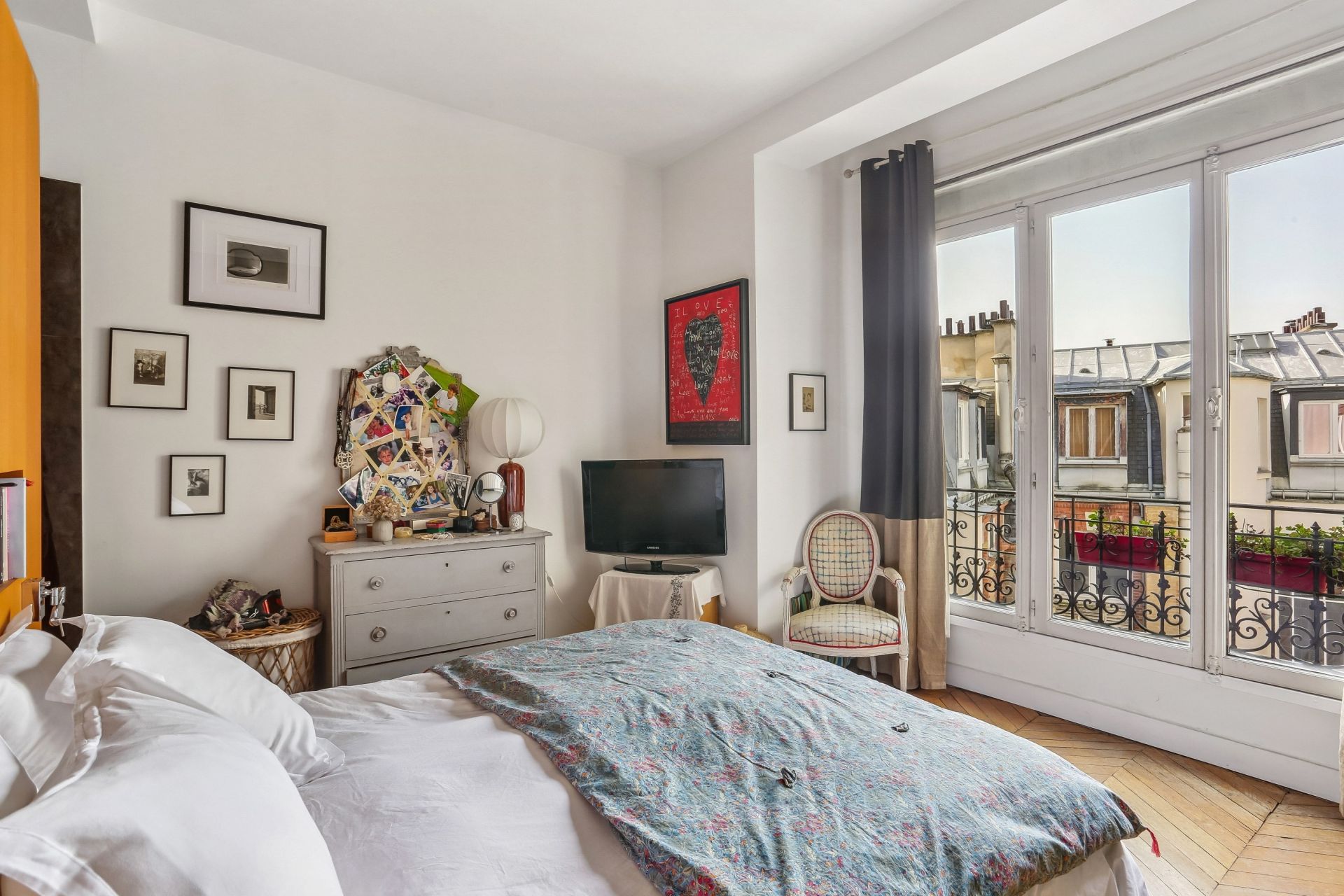 apartment 4 Rooms for sale on PARIS (75016)