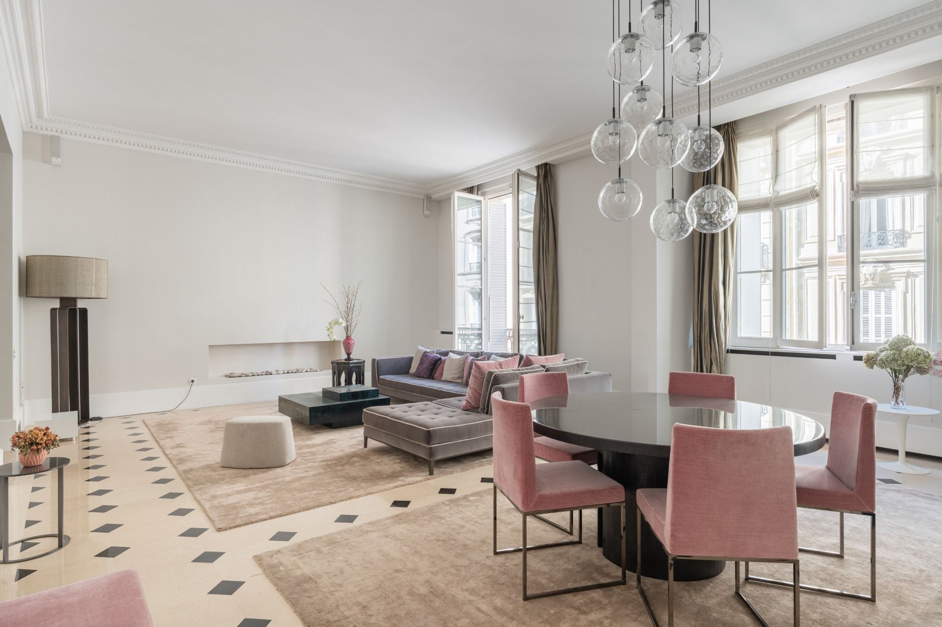 apartment 3 Rooms for sale on PARIS (75008)