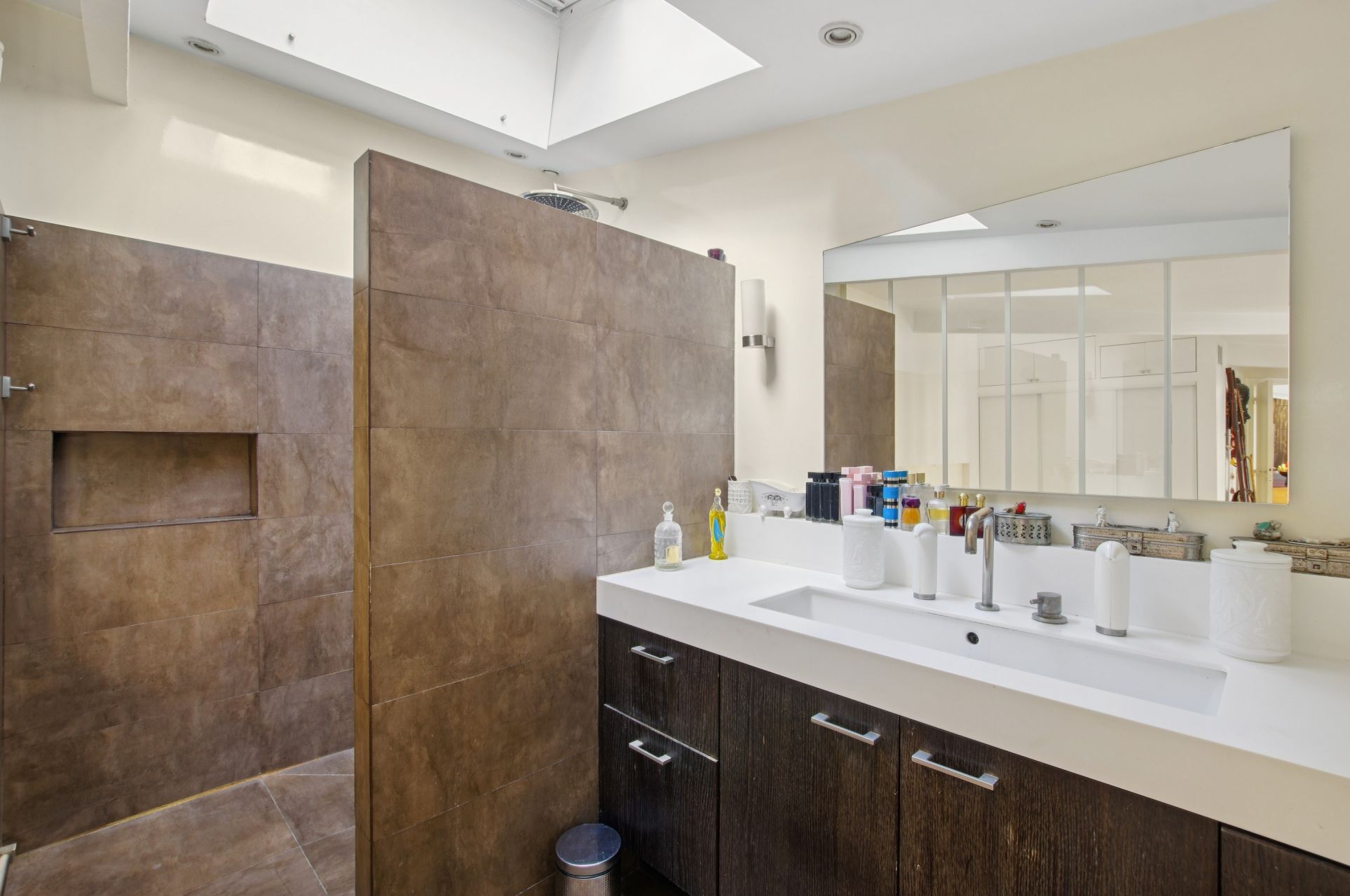 maison 9 Pièces en vente sur PARIS (75018)