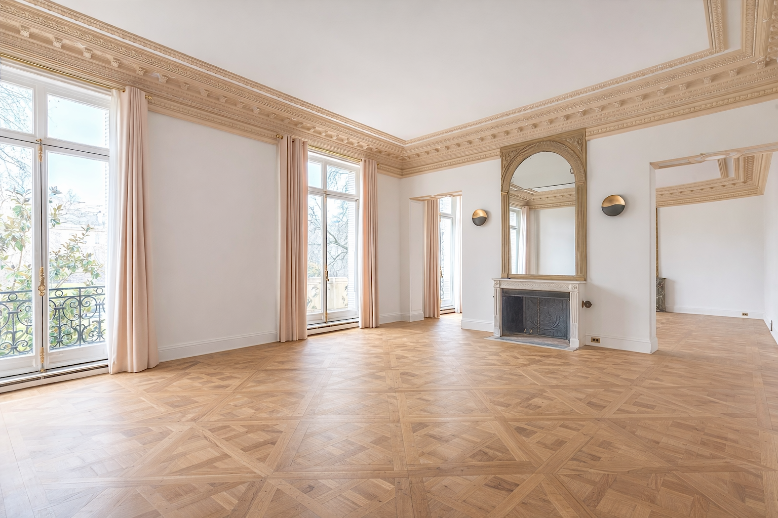 apartment 8 Rooms for sale on PARIS (75116)