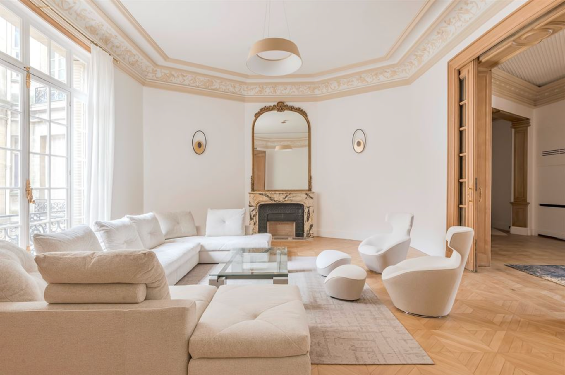 apartment 8 Rooms for sale on PARIS (75116)