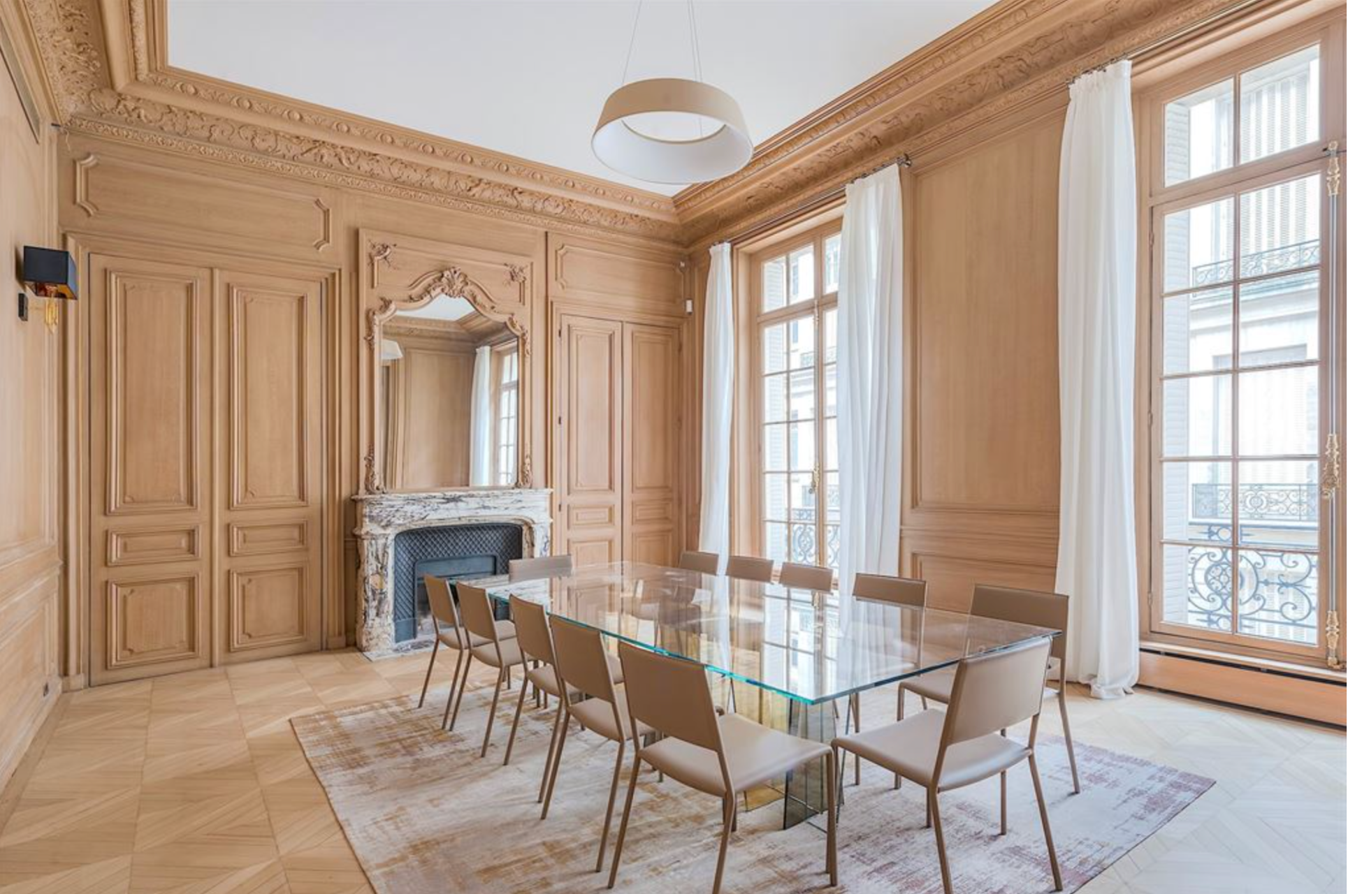 apartment 8 Rooms for sale on PARIS (75116)