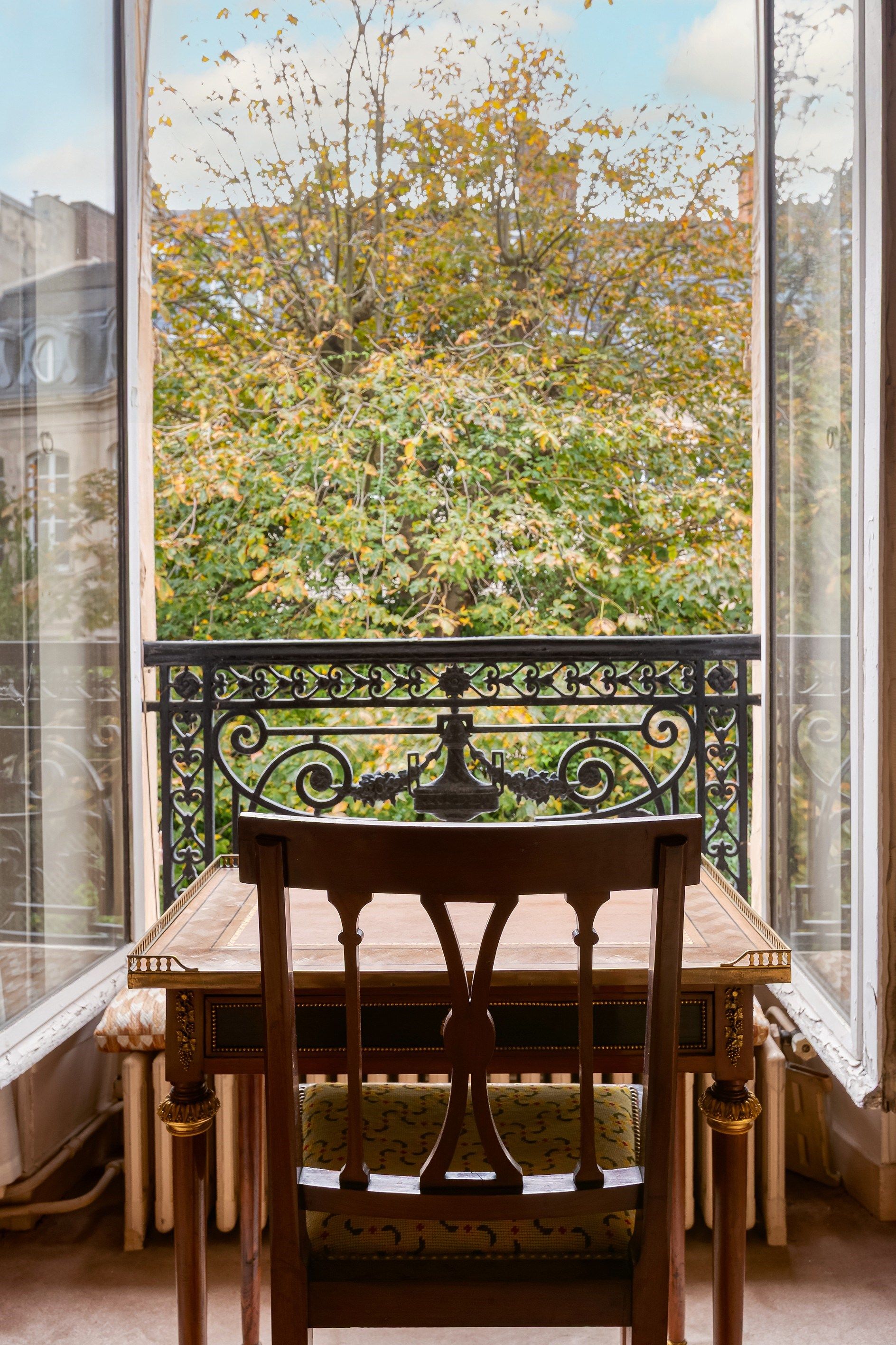 apartment 4 Rooms for sale on PARIS (75007)