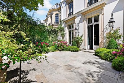 Sale Apartment Paris 7 4&nbsp;Rooms 132&nbsp;m²