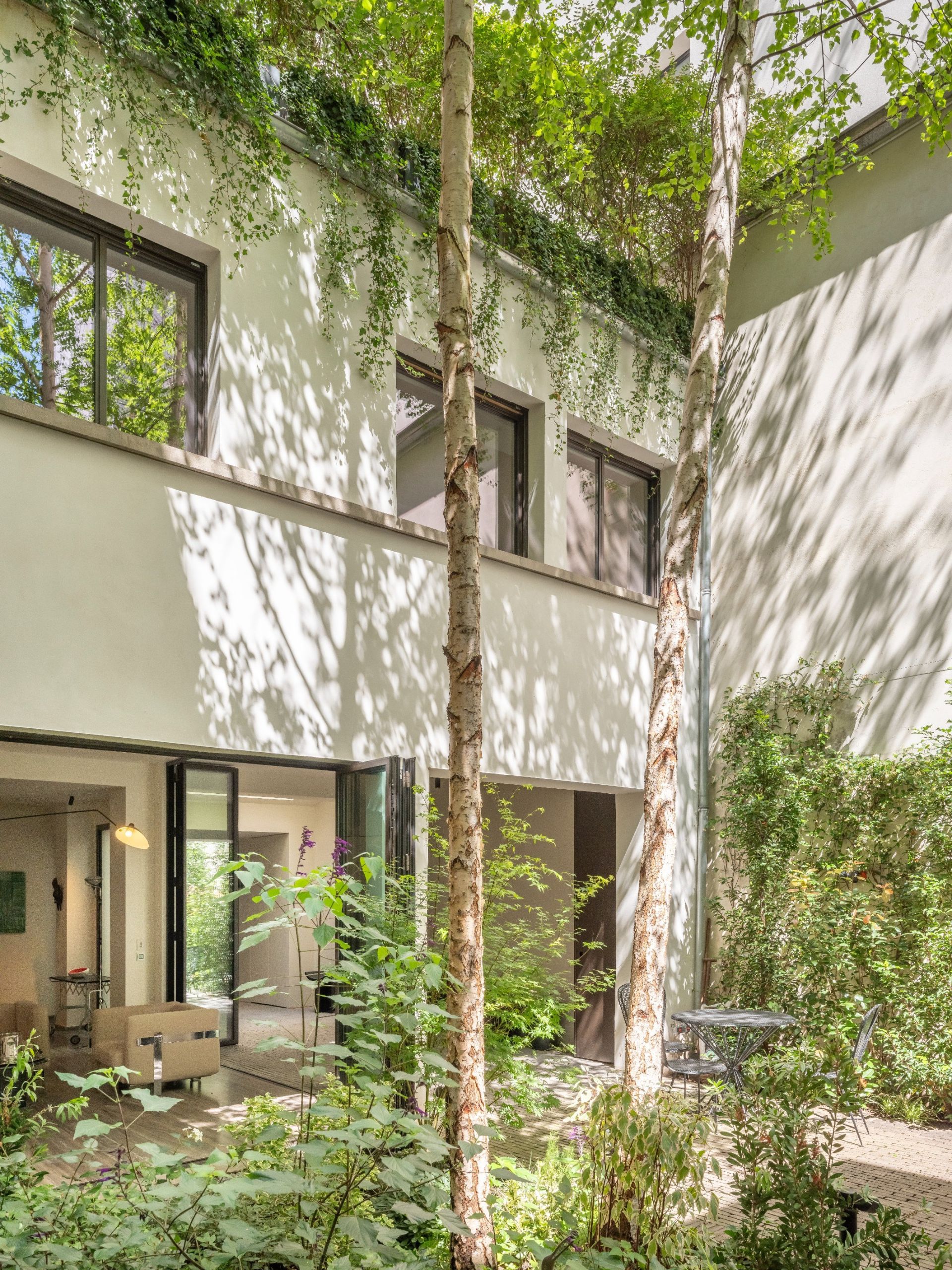 contemporary house 8 Rooms for sale on PARIS (75001)