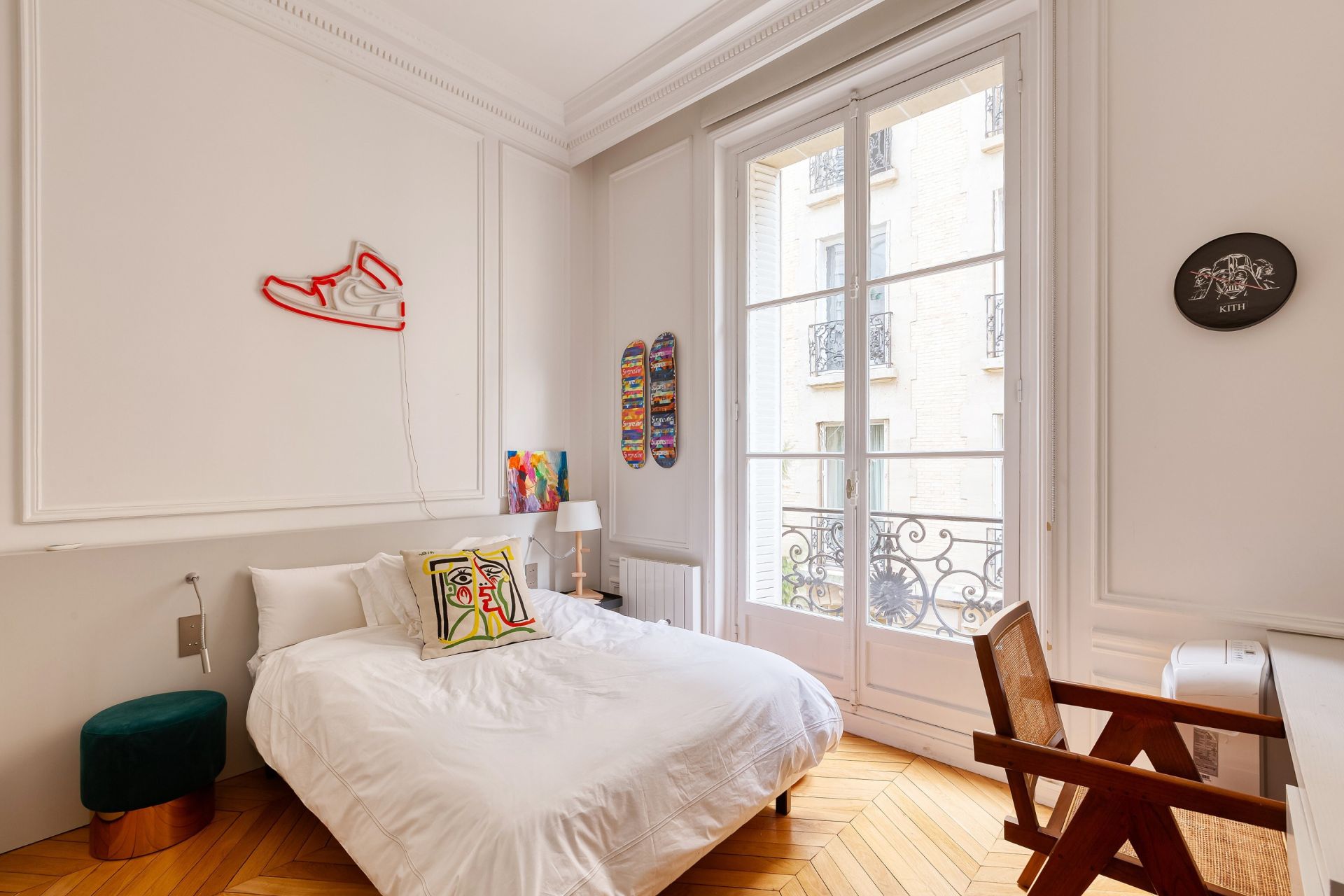 apartment 8 Rooms for sale on PARIS (75016)