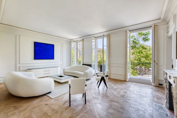Vente Appartement Paris 16 5&nbsp;Pièces 216&nbsp;m²
