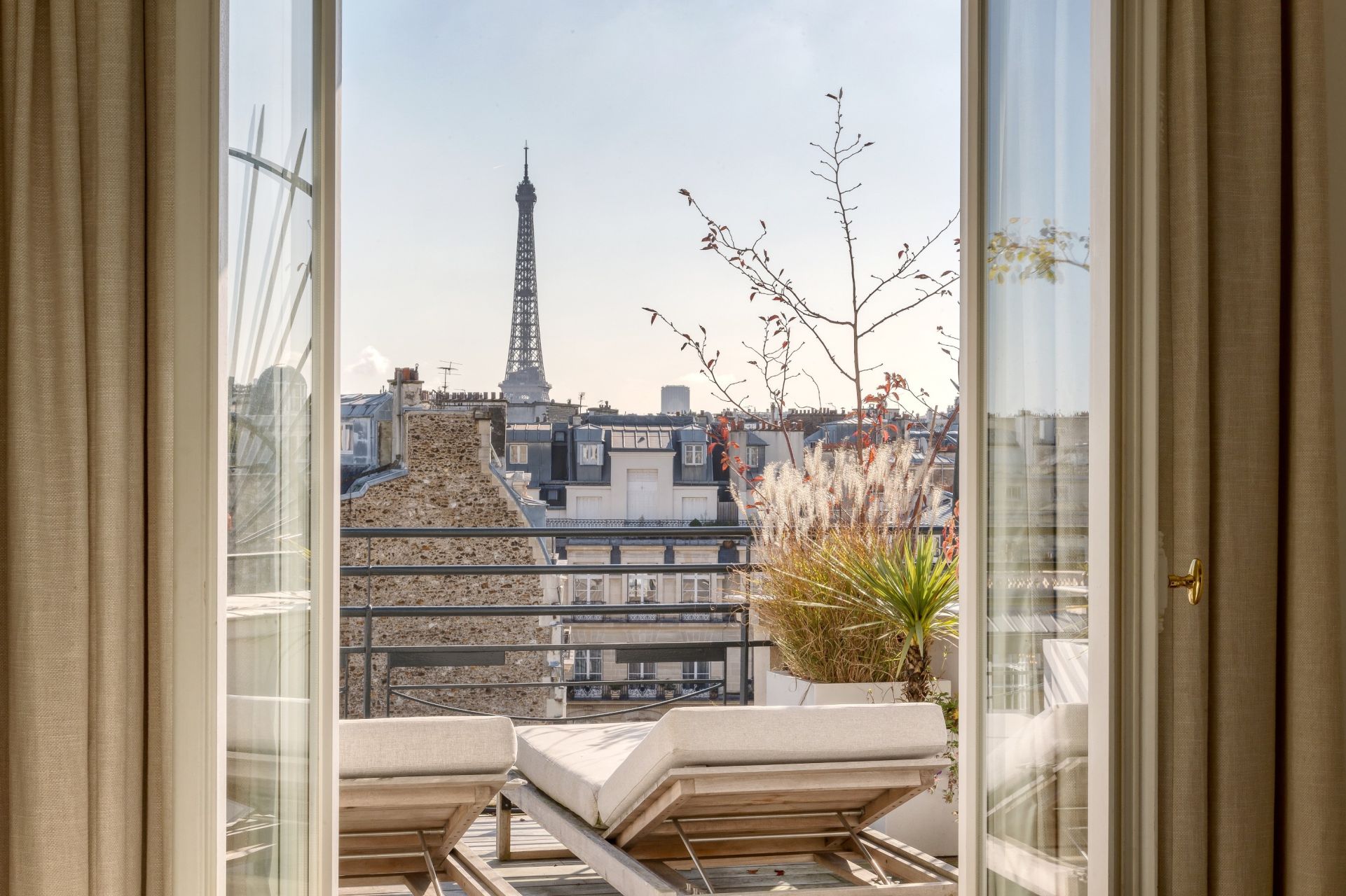 apartment 4 Rooms for sale on PARIS (75016)