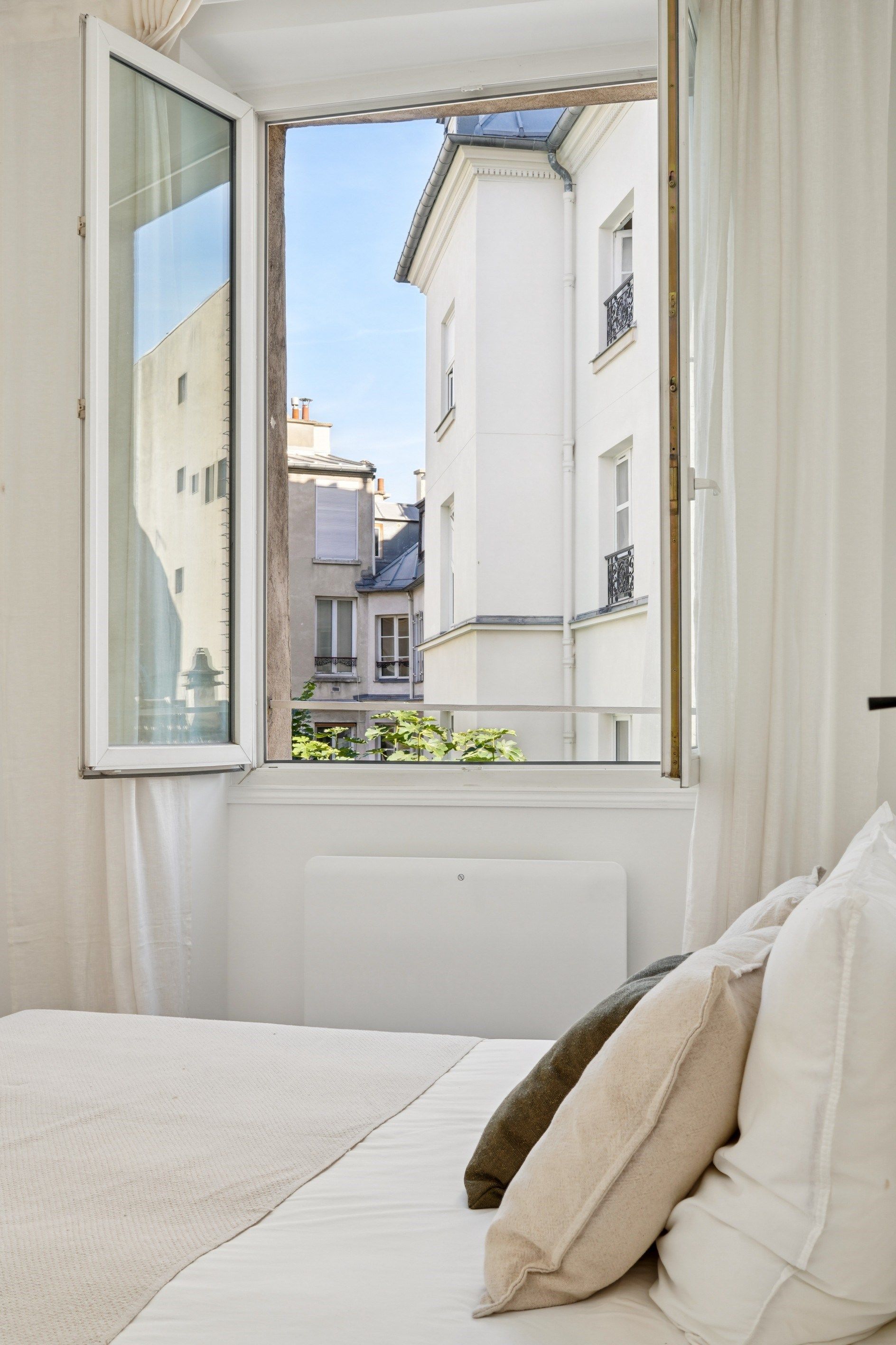 apartment 2 Rooms for sale on PARIS (75006)