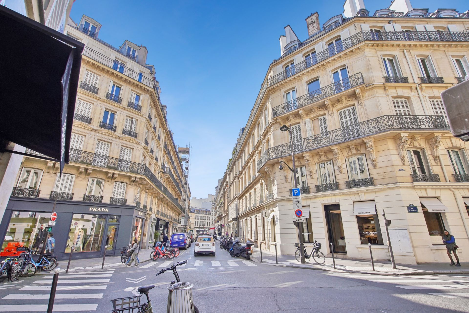 apartment 2 Rooms for sale on PARIS (75007)