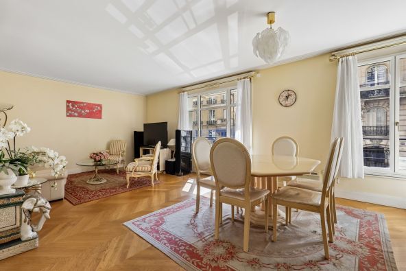 Vente Appartement Paris 7 3&nbsp;Pièces 85&nbsp;m²