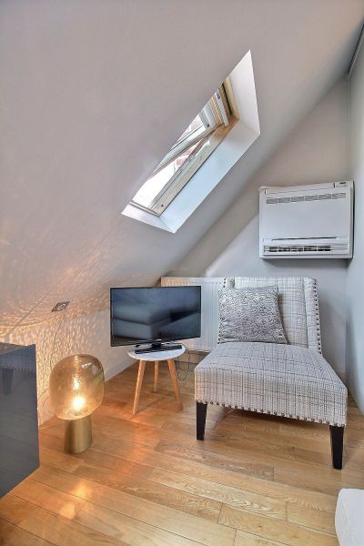 Location Appartement Paris 8 2&nbsp;Pièces 29&nbsp;m²