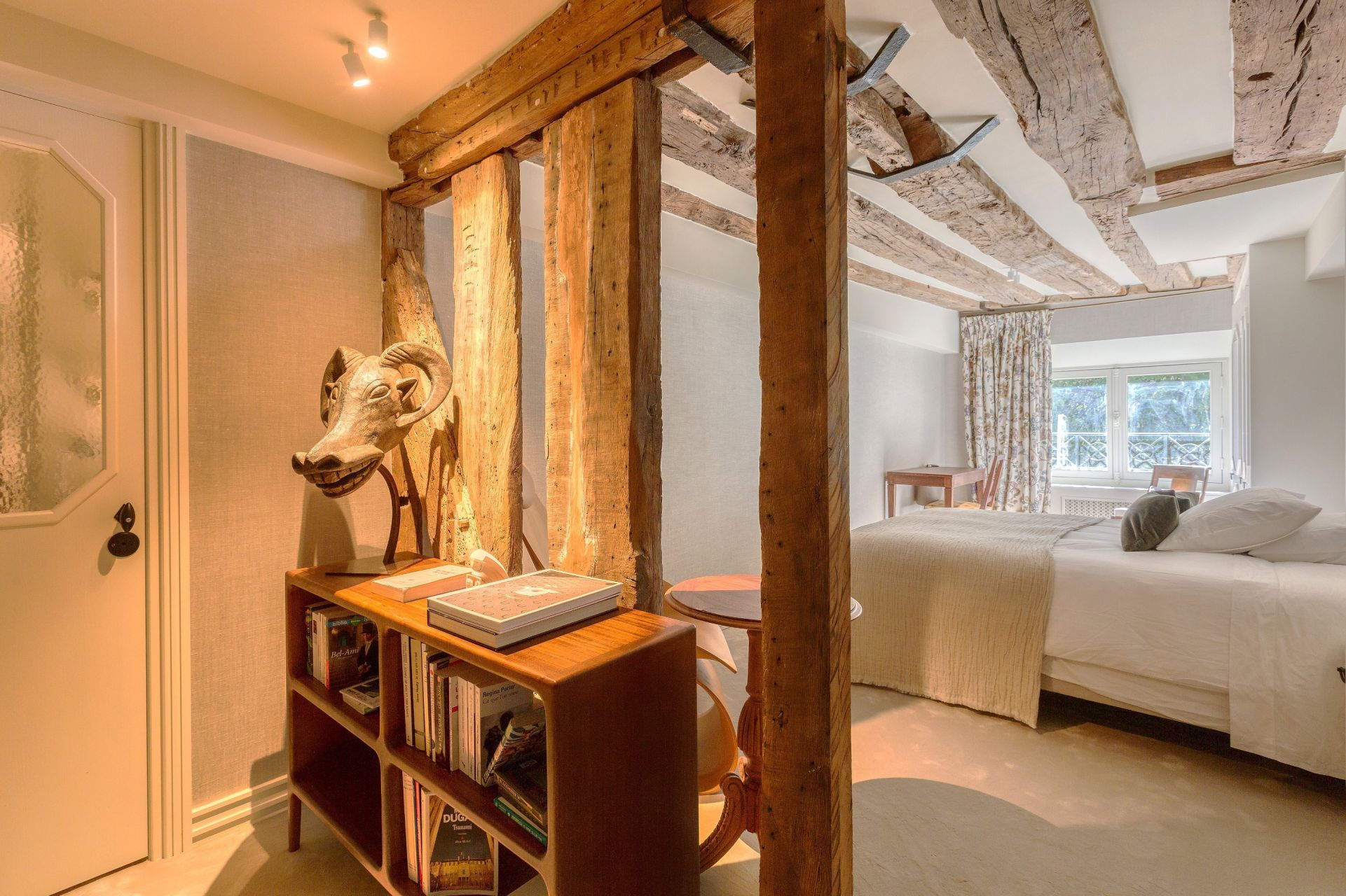 apartment 7 Rooms for sale on PARIS (75007)