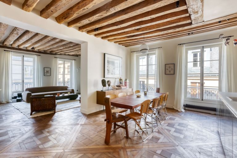 apartment 4 Rooms for sale on PARIS (75007)