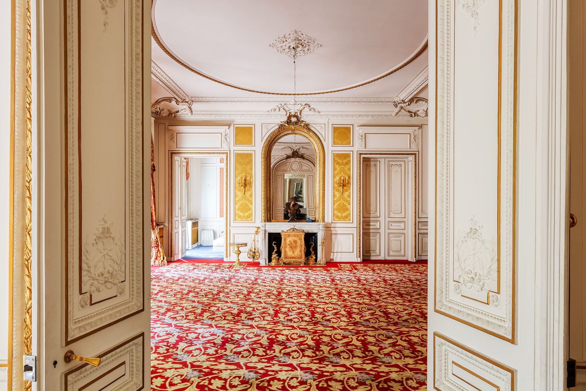 apartment 8 Rooms for sale on PARIS (75008)