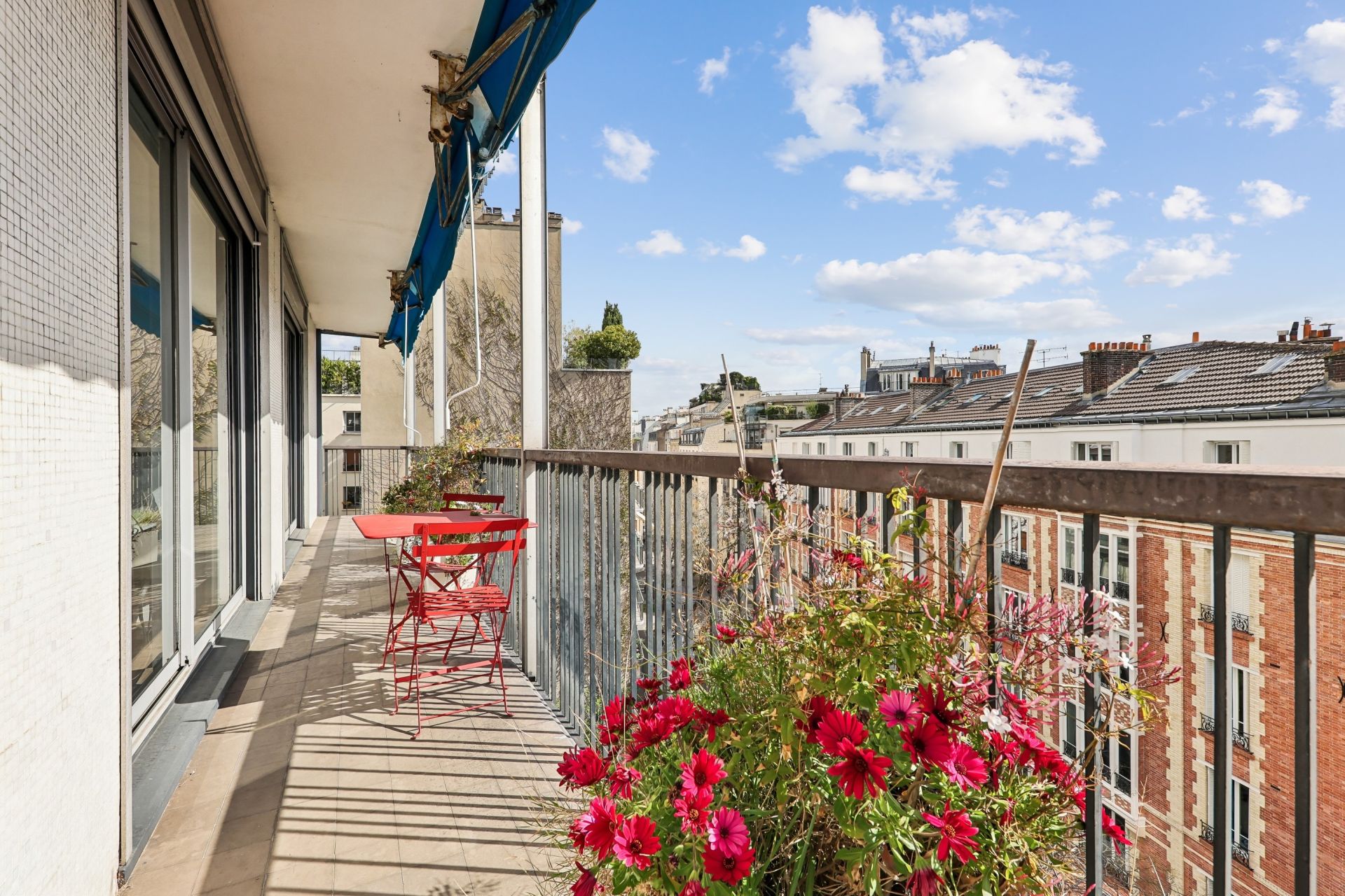 apartment 5 Rooms for sale on PARIS (75016)