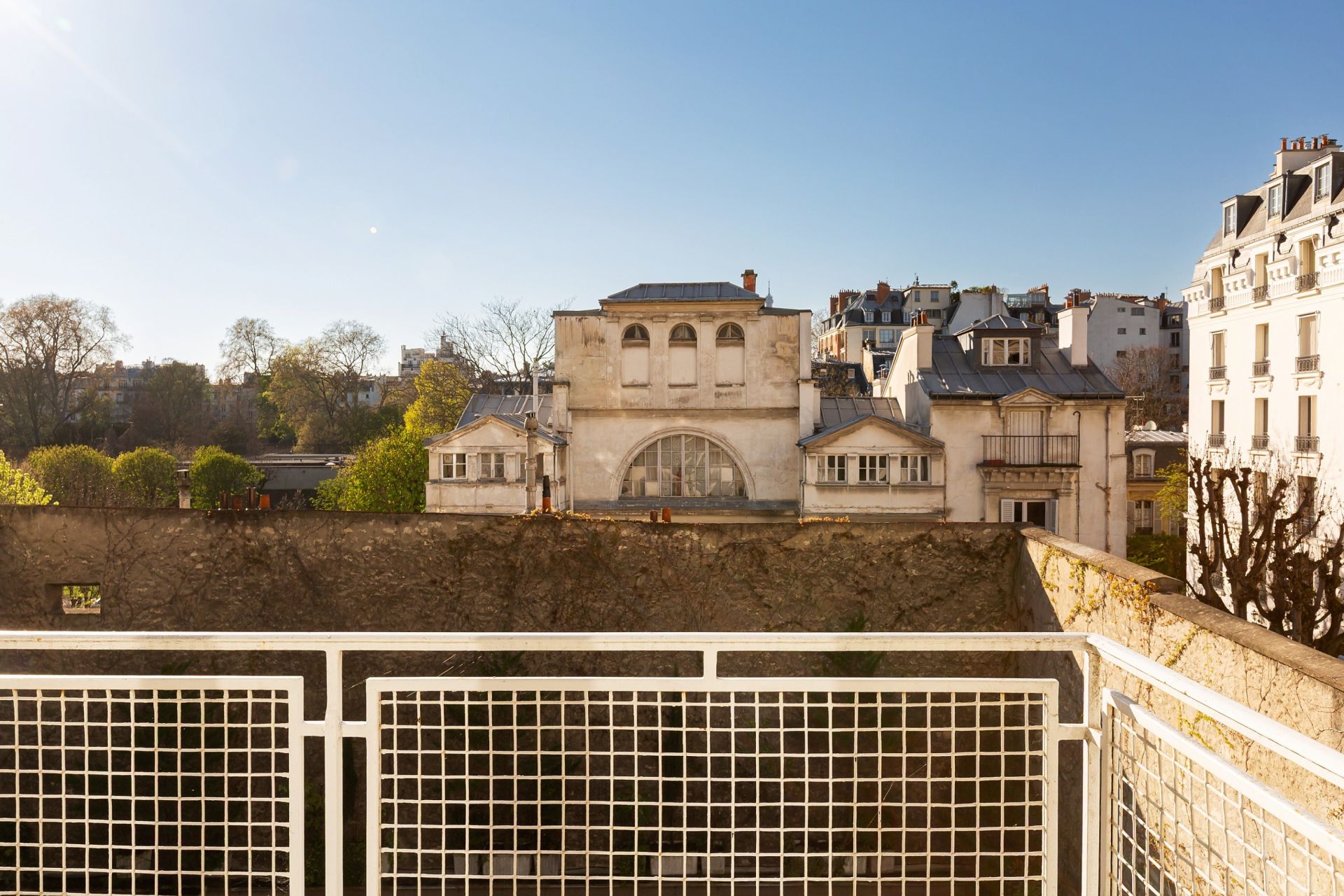 apartment 3 Rooms for sale on PARIS (75007)
