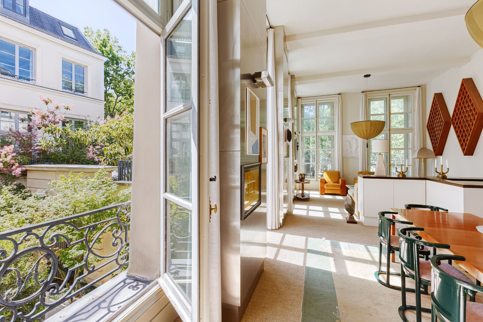apartment 4 Rooms for sale on PARIS (75004)