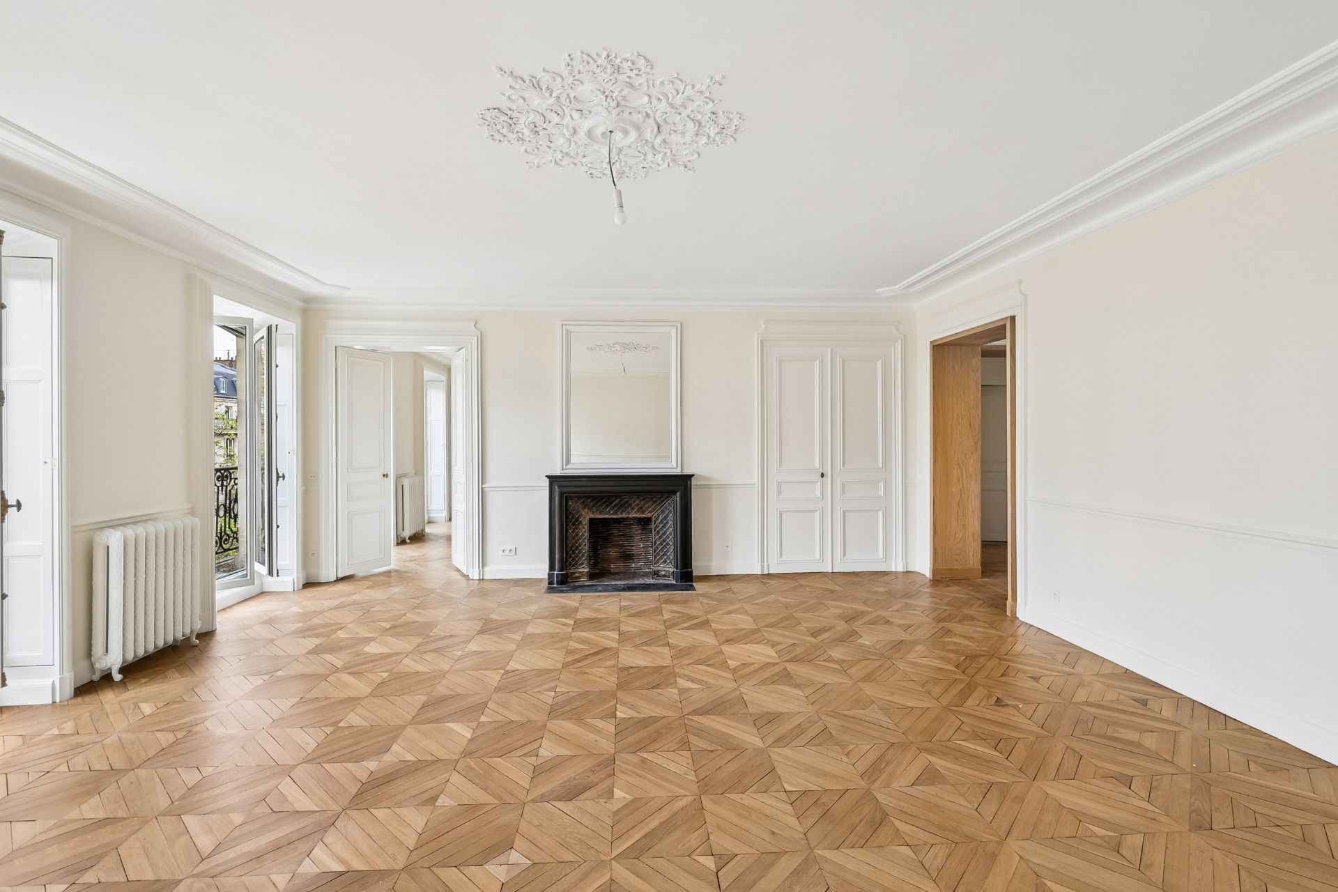 appartement 6 Pièces en vente sur PARIS (75008)