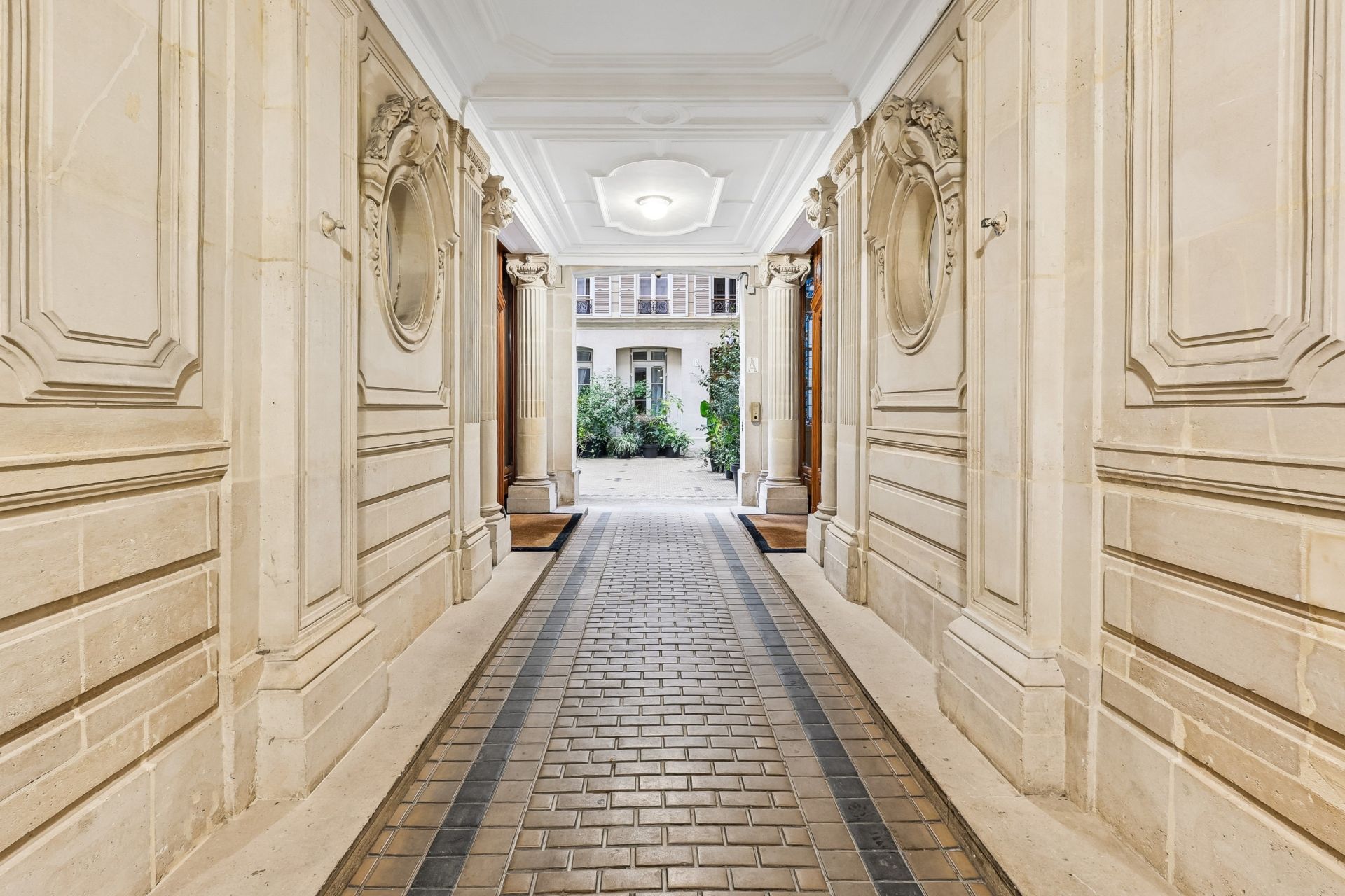 appartement 6 Pièces en vente sur PARIS (75008)