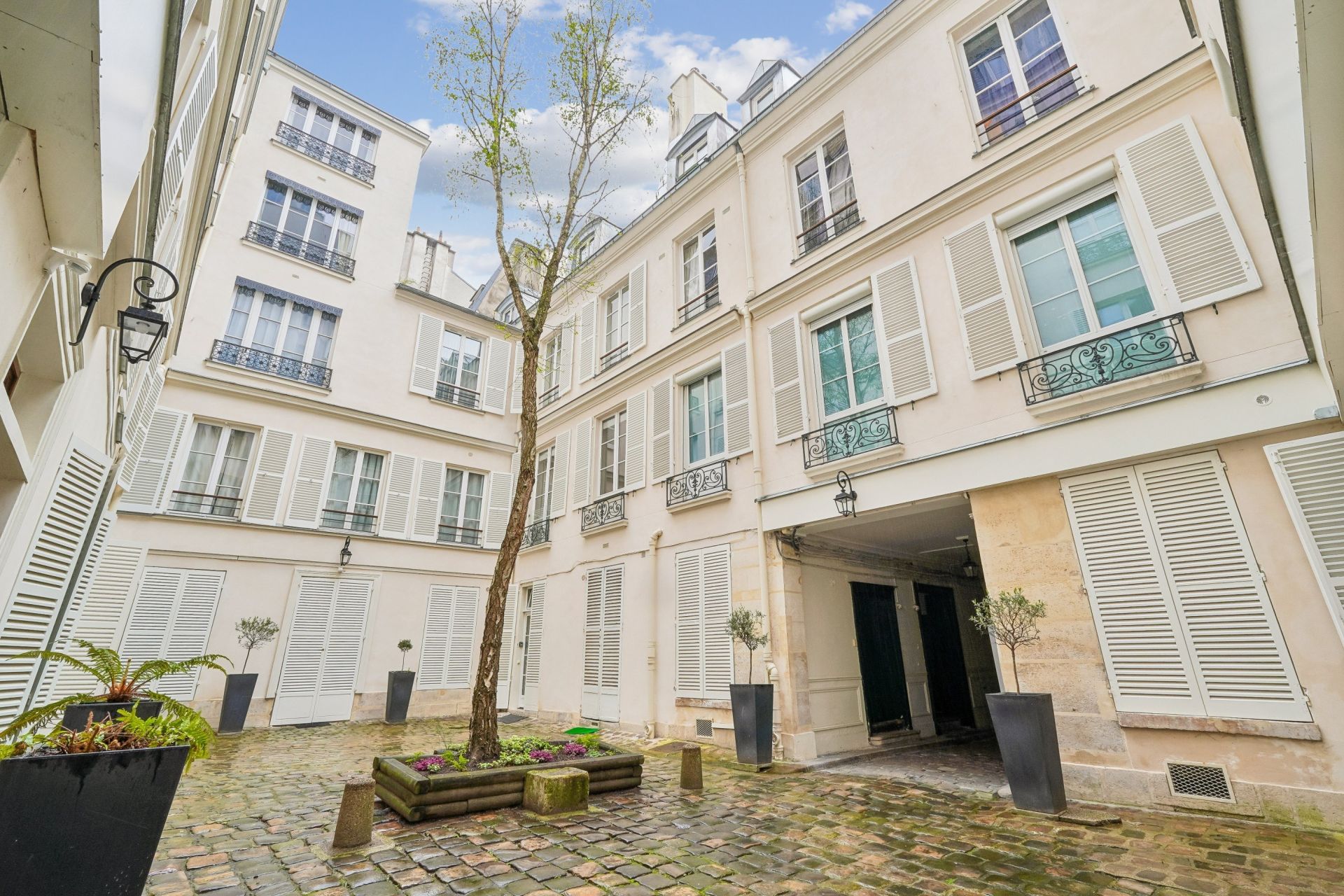 apartment 3 Rooms for sale on PARIS (75002)
