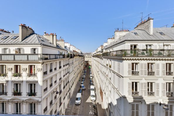 Location Appartement Paris 9 4&nbsp;Pièces 141&nbsp;m²