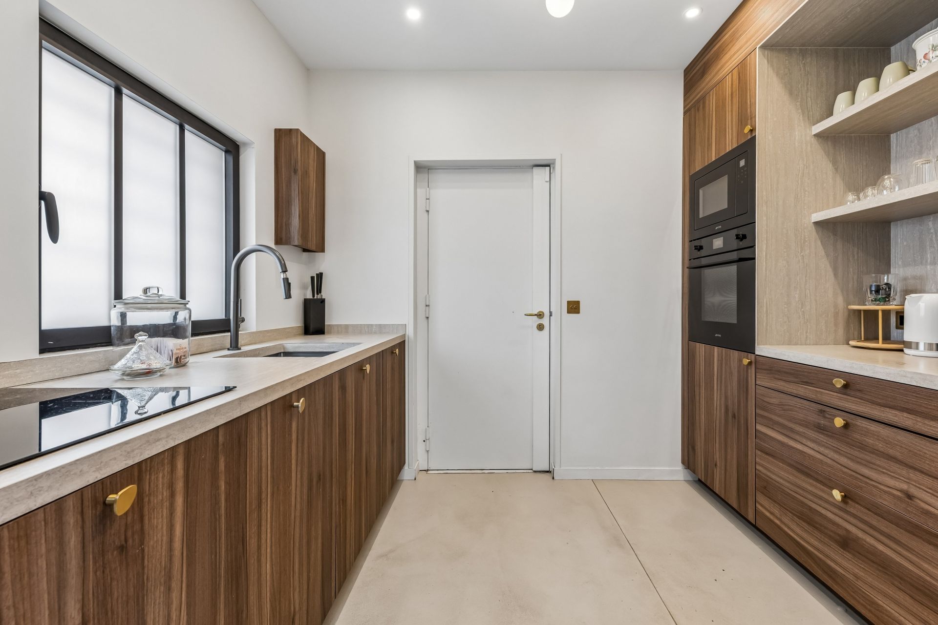 apartment 5 Rooms for sale on PARIS (75018)
