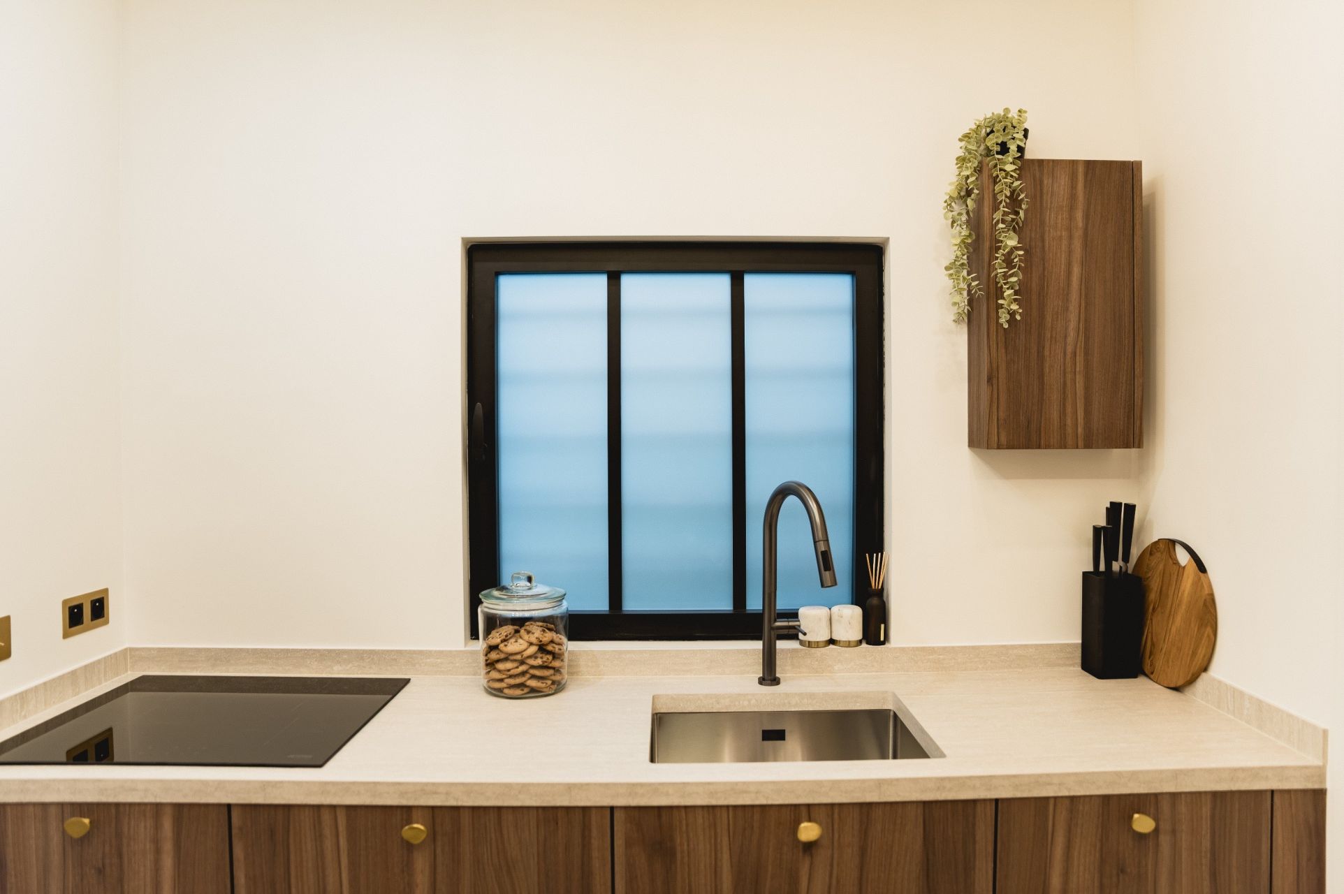 apartment 5 Rooms for sale on PARIS (75018)