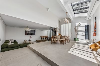 Sale Apartment Paris 18 5&nbsp;Rooms 124.93&nbsp;m²