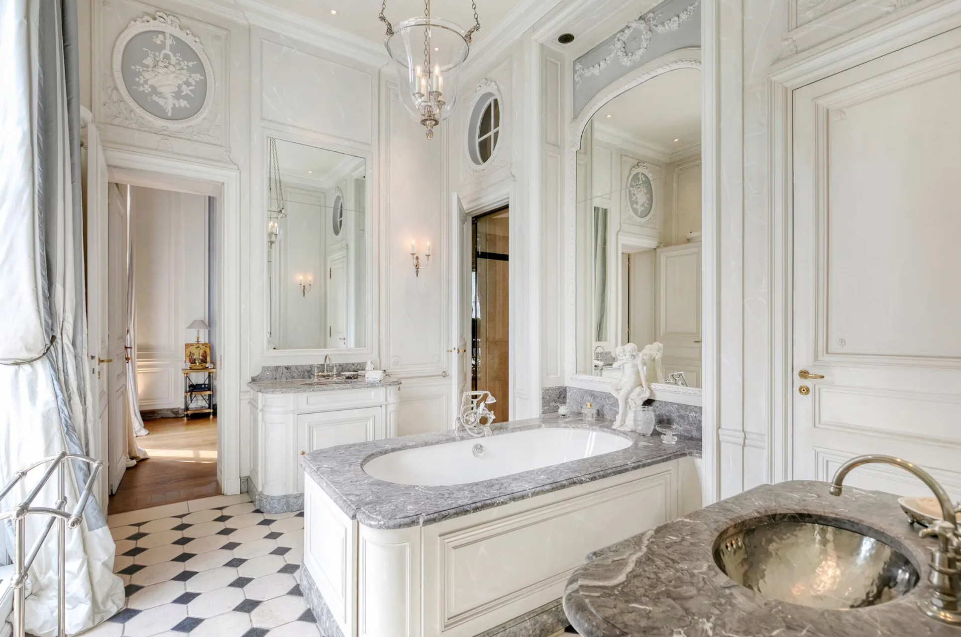 appartement 7 Pièces en vente sur PARIS (75016)