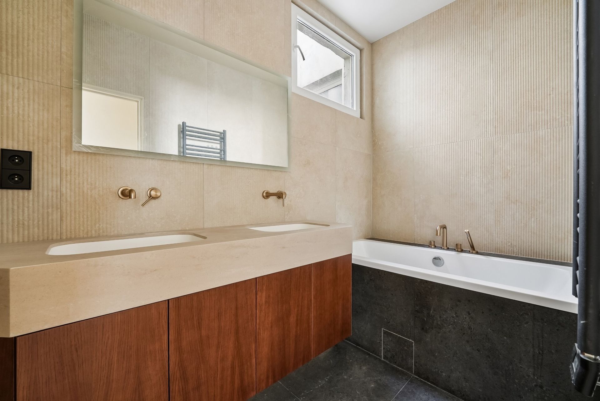 appartement 5 Pièces en vente sur PARIS (75008)