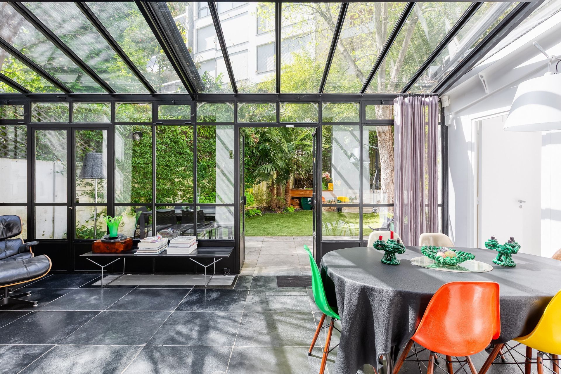 townhouse 5 Rooms for sale on NEUILLY SUR SEINE (92200)