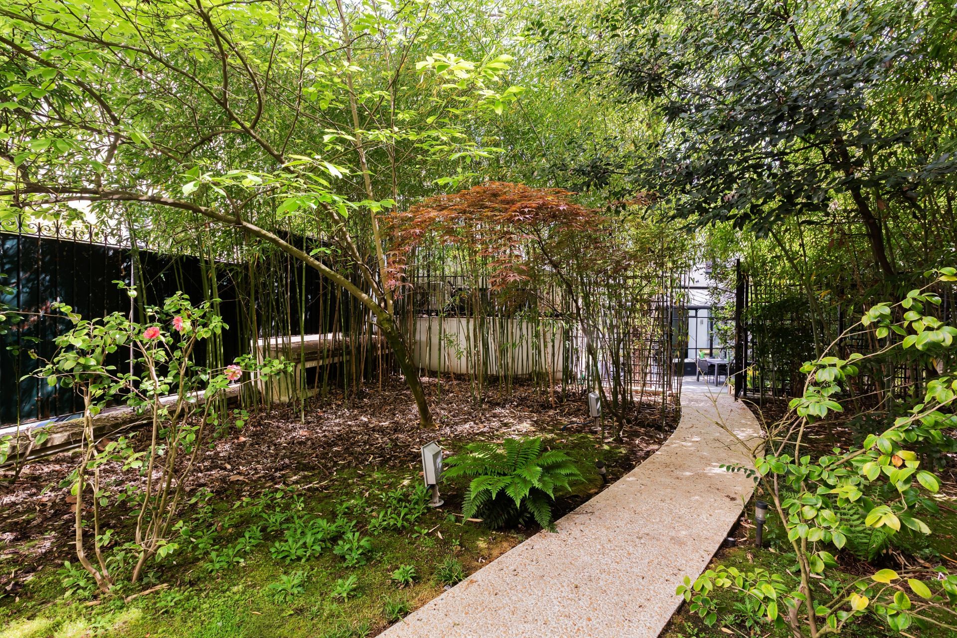 townhouse 5 Rooms for sale on NEUILLY SUR SEINE (92200)