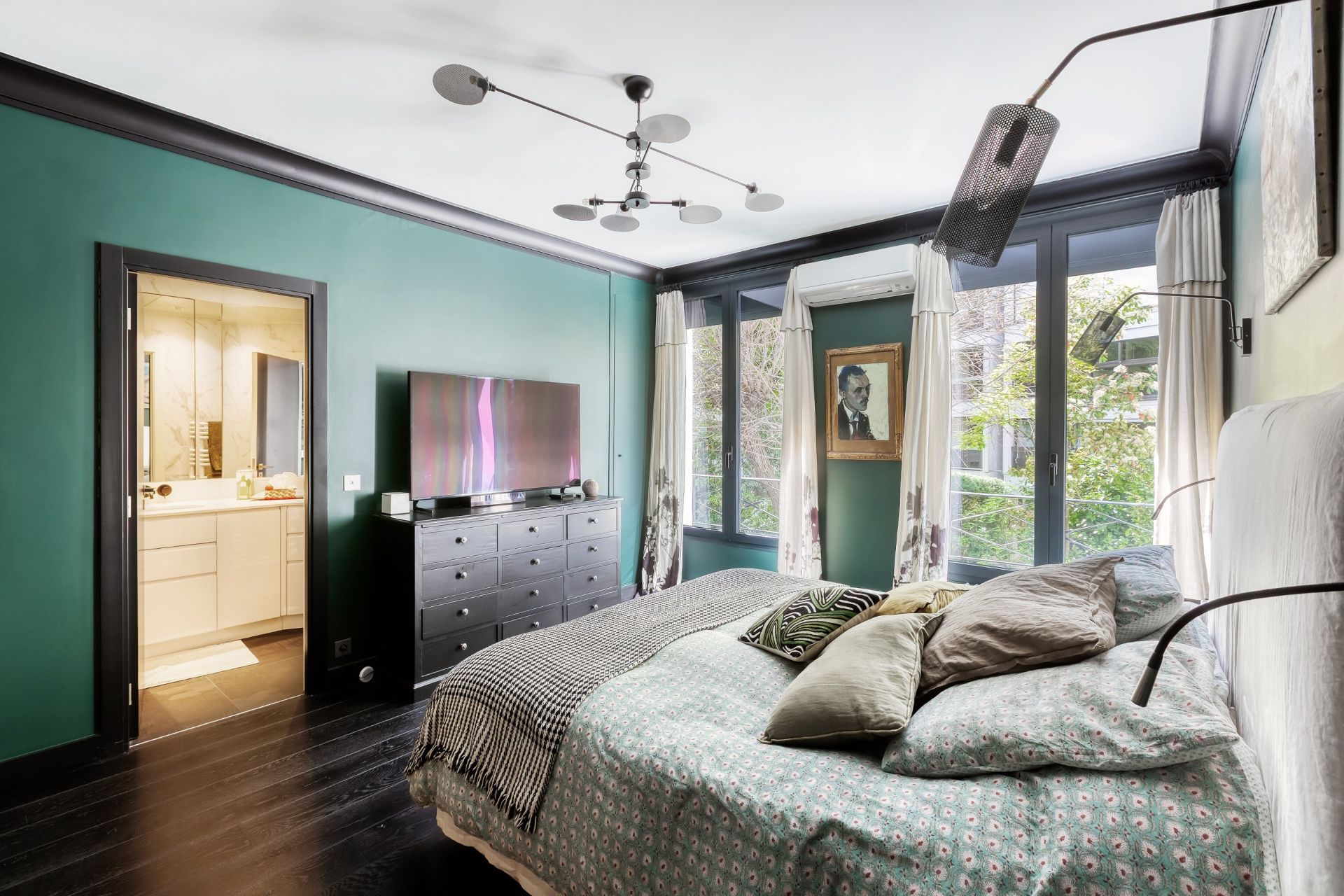 townhouse 5 Rooms for sale on NEUILLY SUR SEINE (92200)