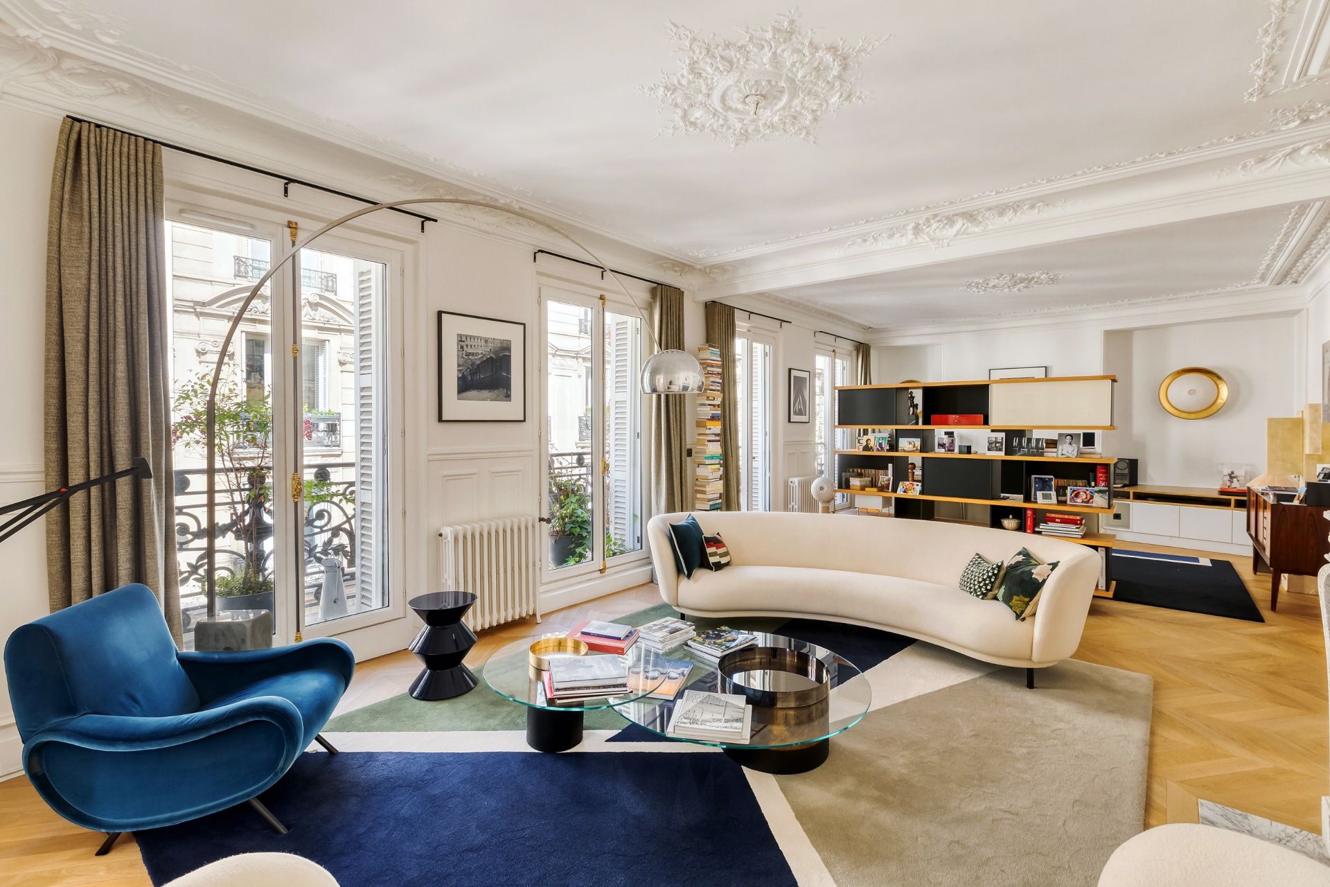 apartment 4 Rooms for sale on PARIS (75007)