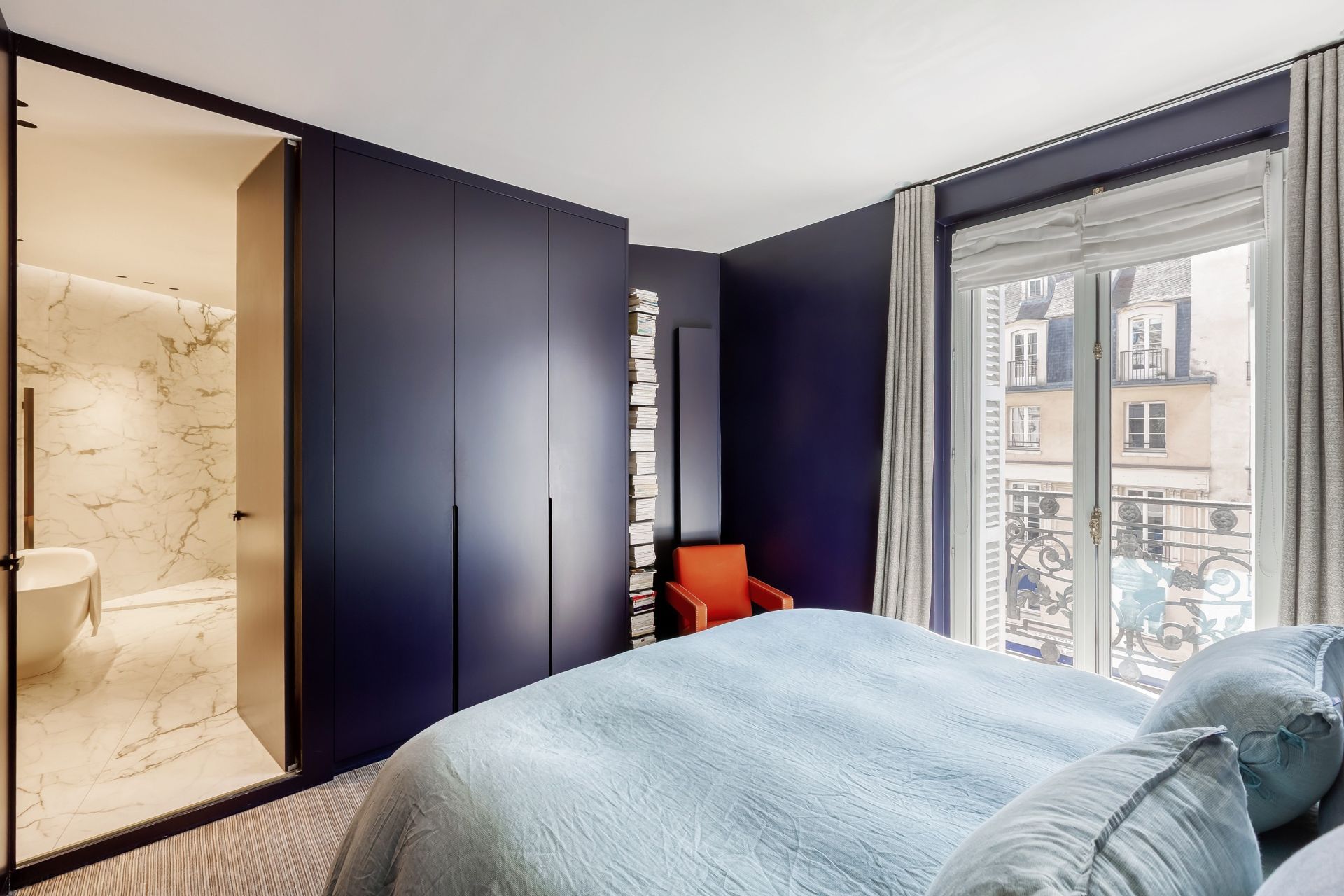apartment 4 Rooms for sale on PARIS (75007)