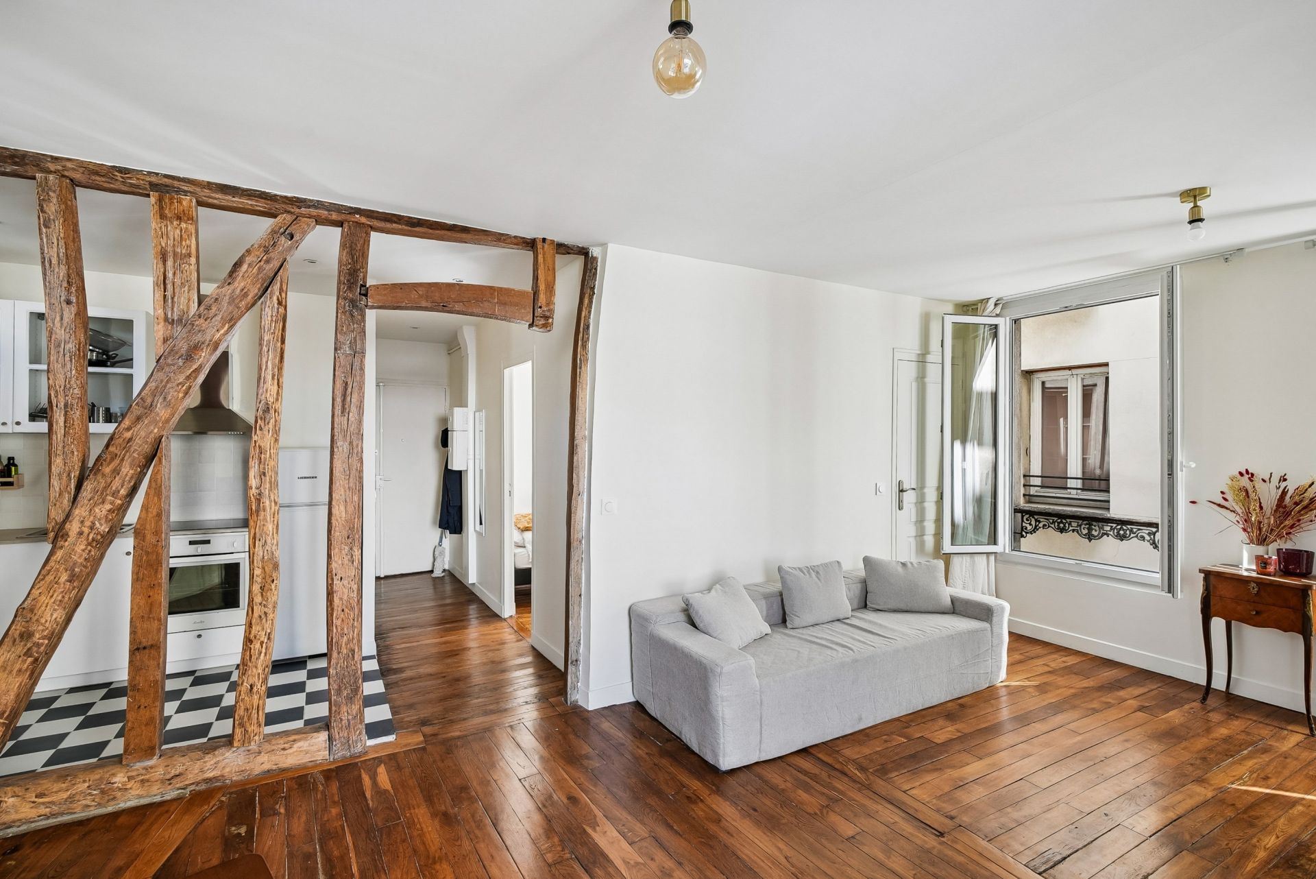 apartment 2 Rooms for sale on PARIS (75018)