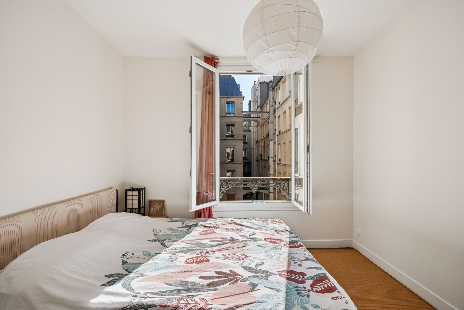 apartment 2 Rooms for sale on PARIS (75018)