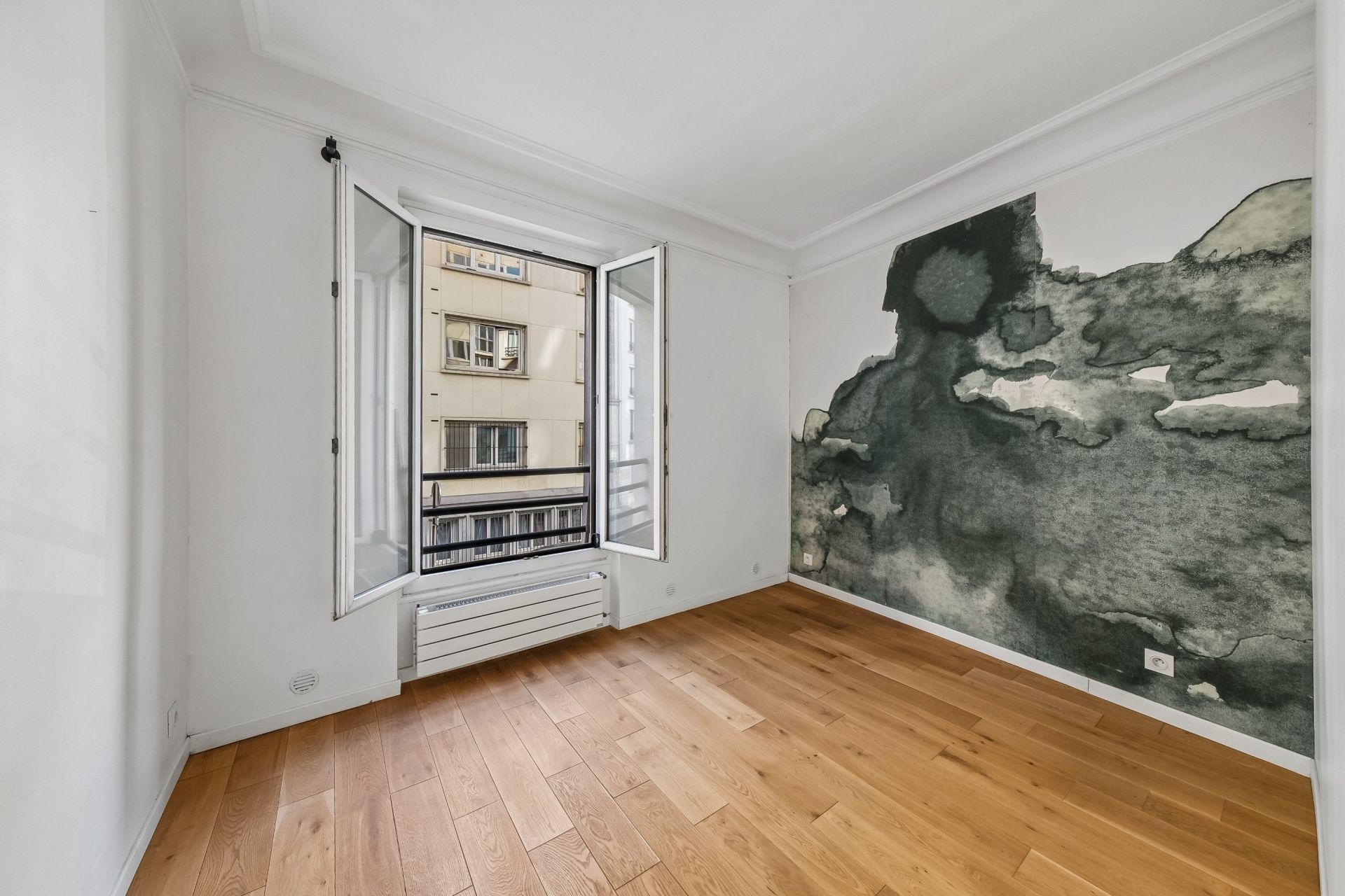 loft 6 Rooms for sale on PARIS (75018)