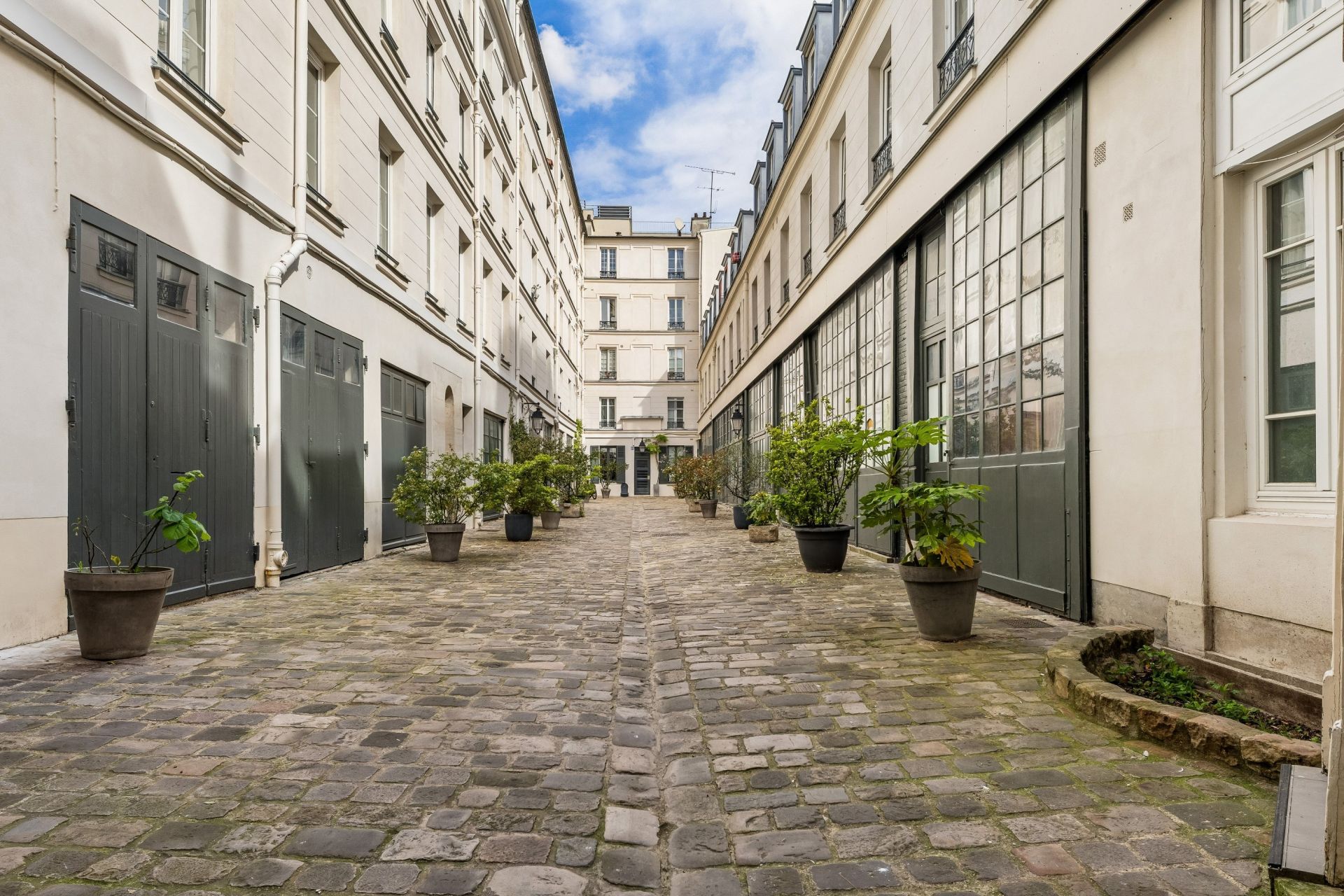 appartement 2 Pièces en vente sur PARIS (75007)