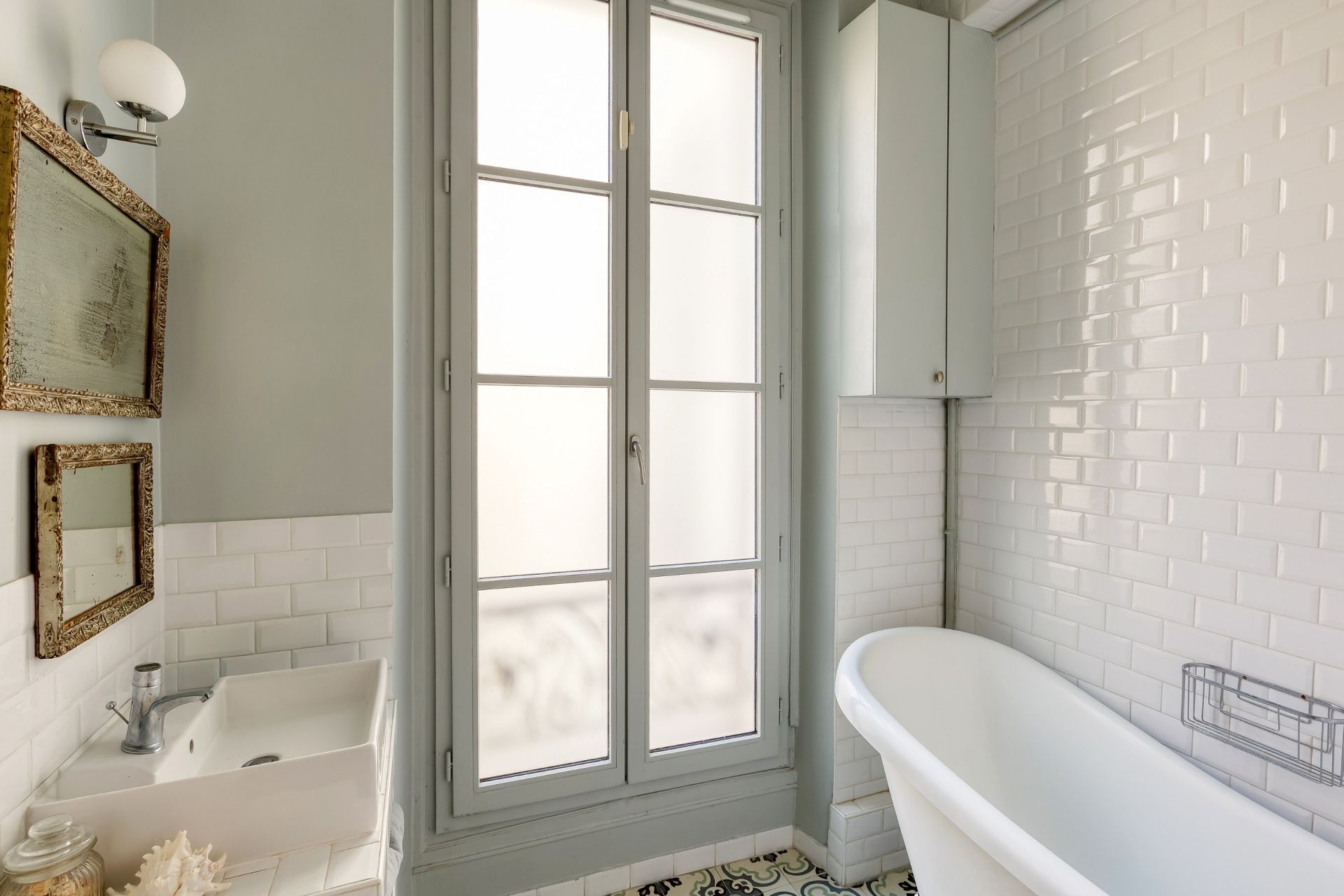 apartment 7 Rooms for sale on PARIS (75010)