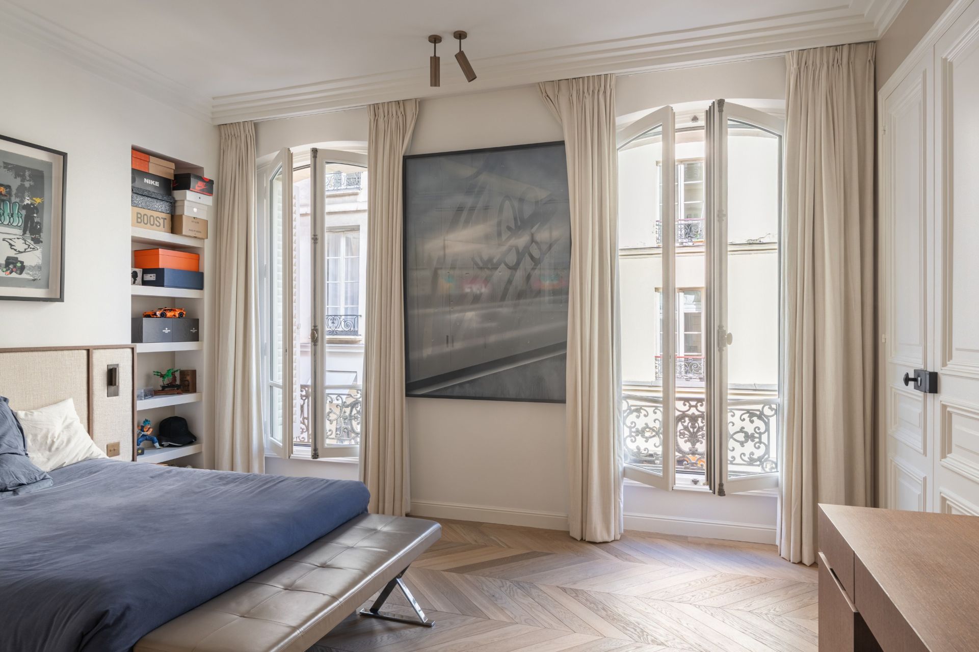 apartment 7 Rooms for sale on PARIS (75007)